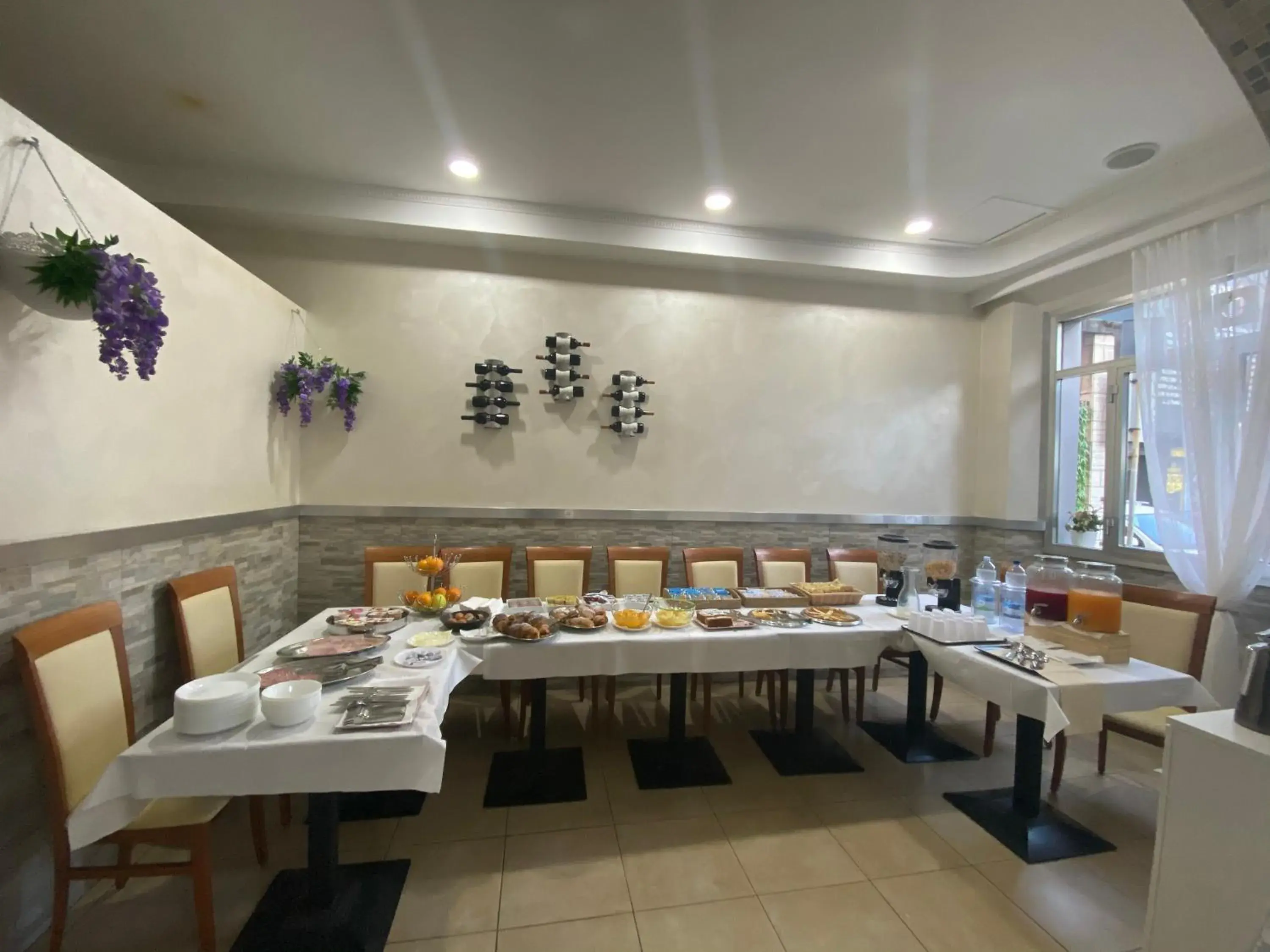 Breakfast in Hotel La Pace Breakfast in Hotel La Pace