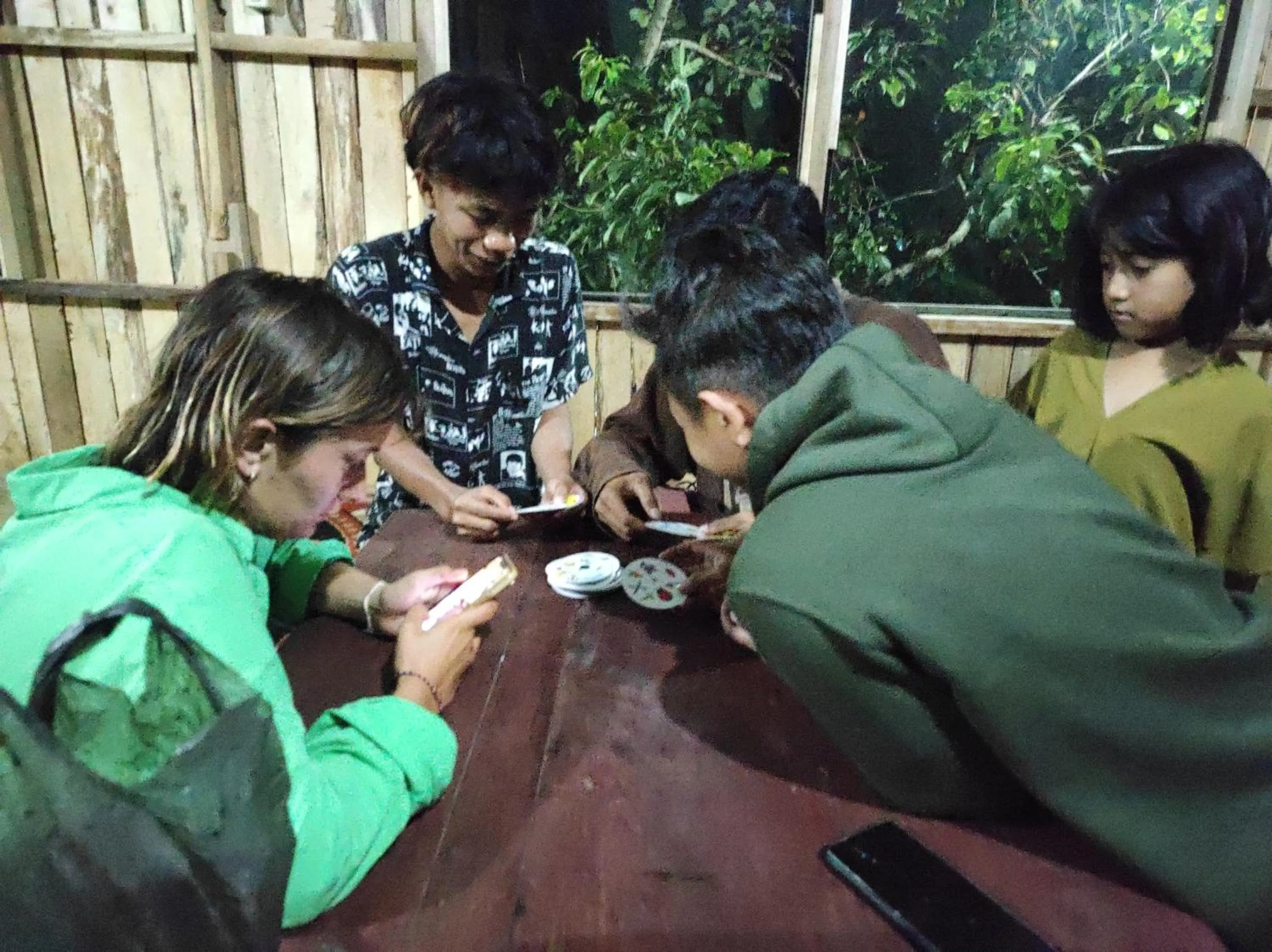 Guests in Tastura Homestay