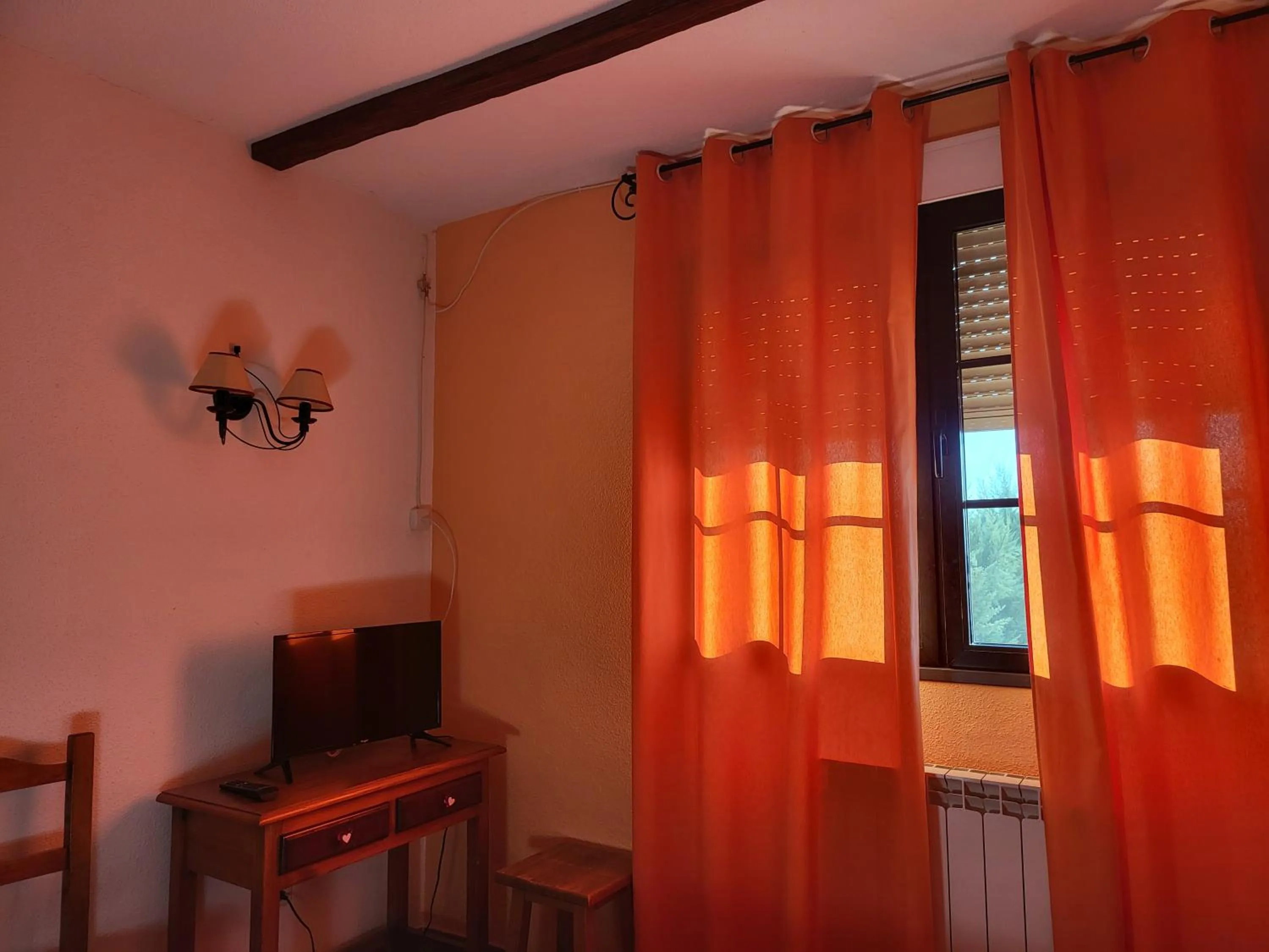 TV and multimedia in Hotel rural LA CASONA DE TAMAYA