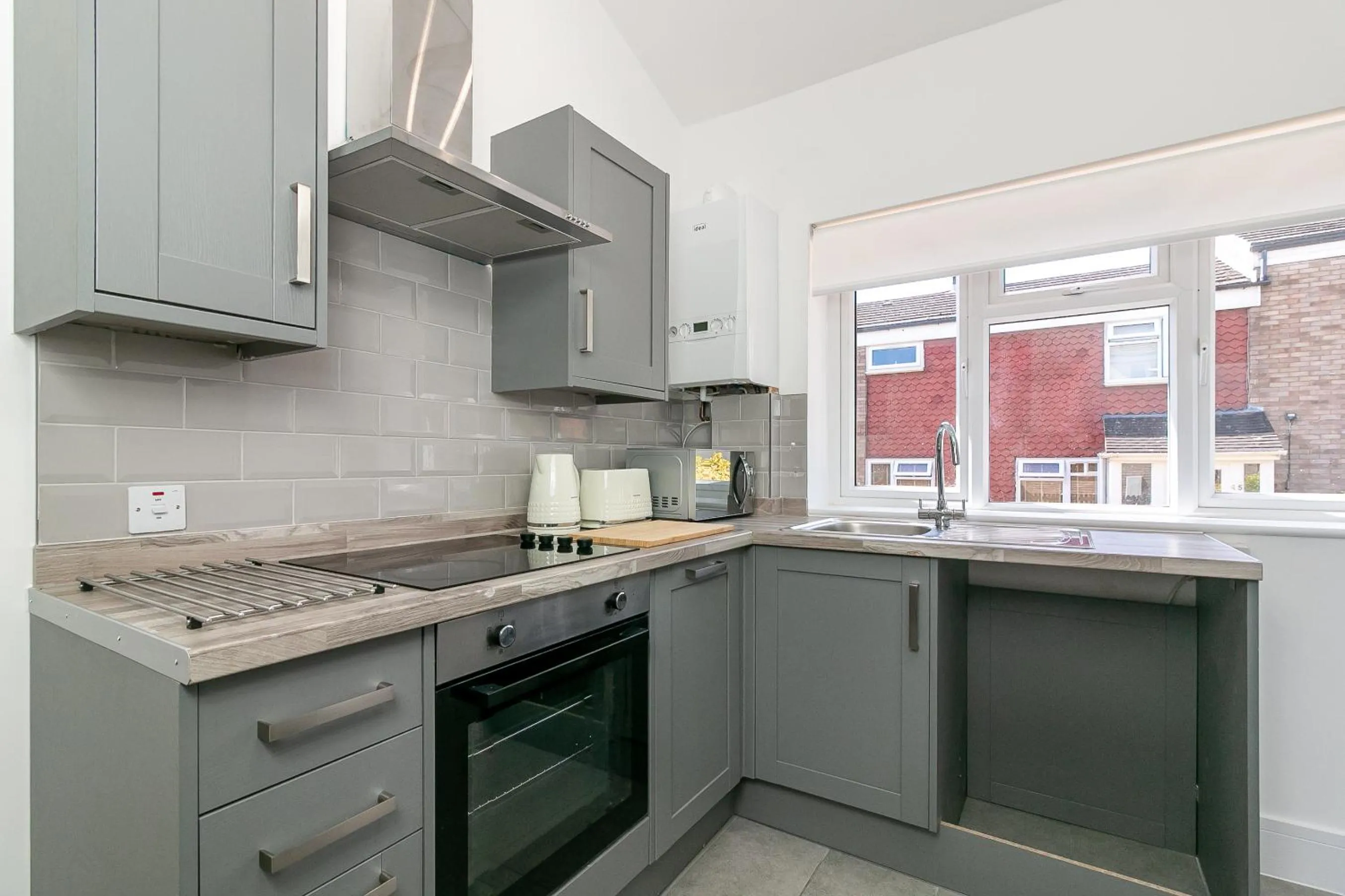 Kitchen or kitchenette in King Pin Corner