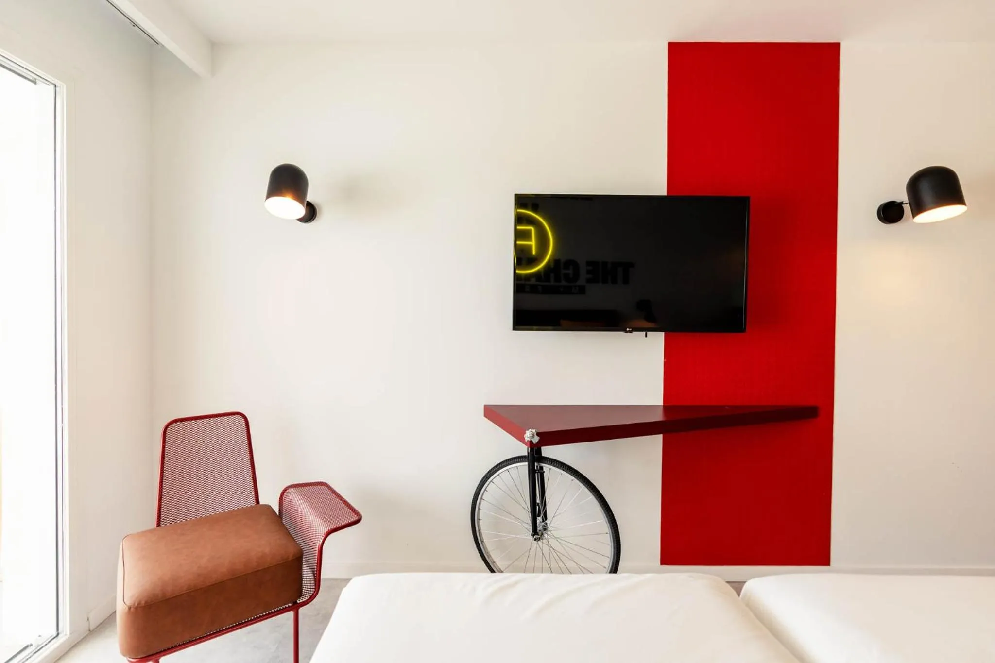 TV and multimedia in Ryans Lolas - Adults Only