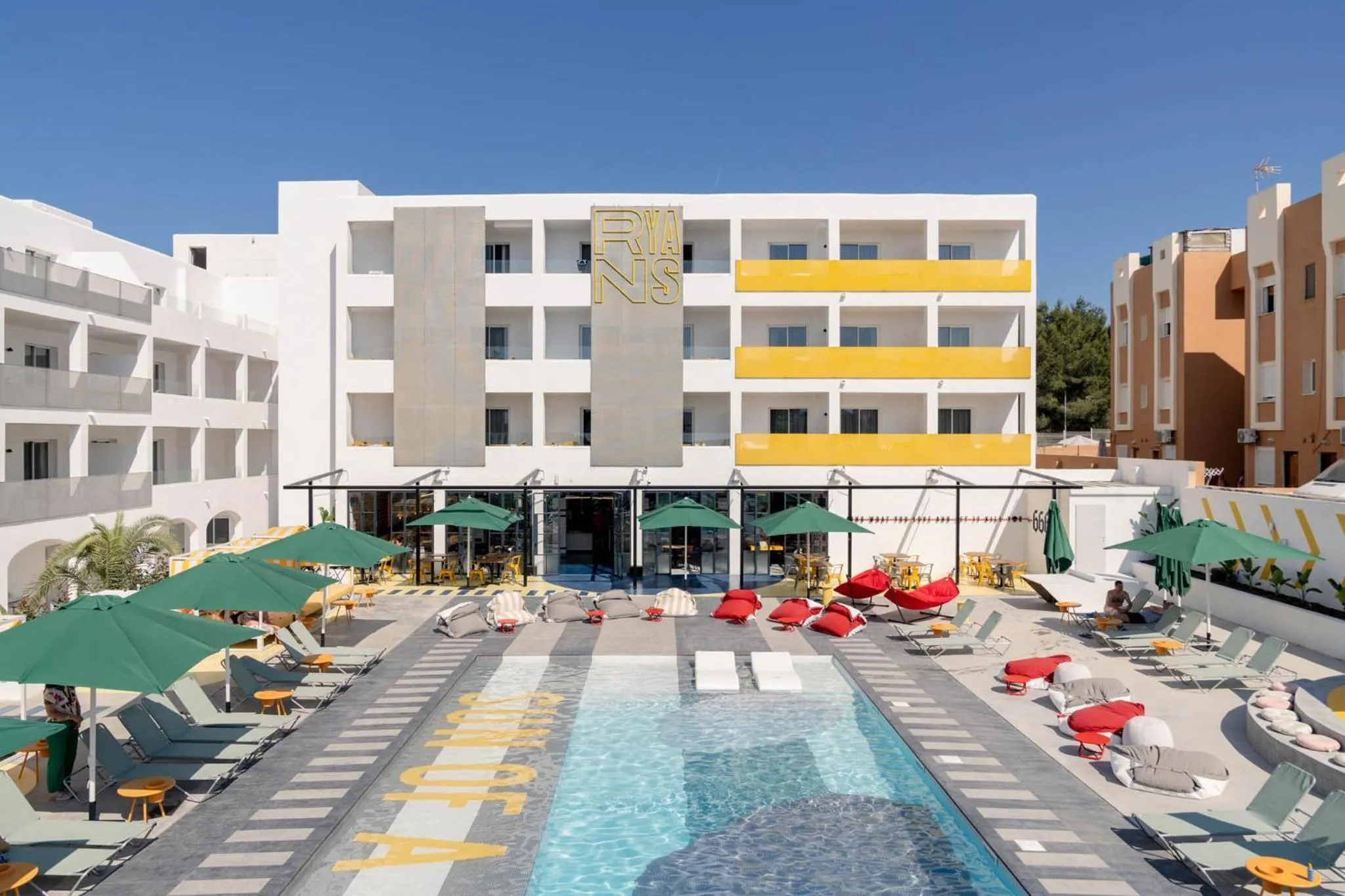 Swimming pool in Ryans Lolas - Adults Only