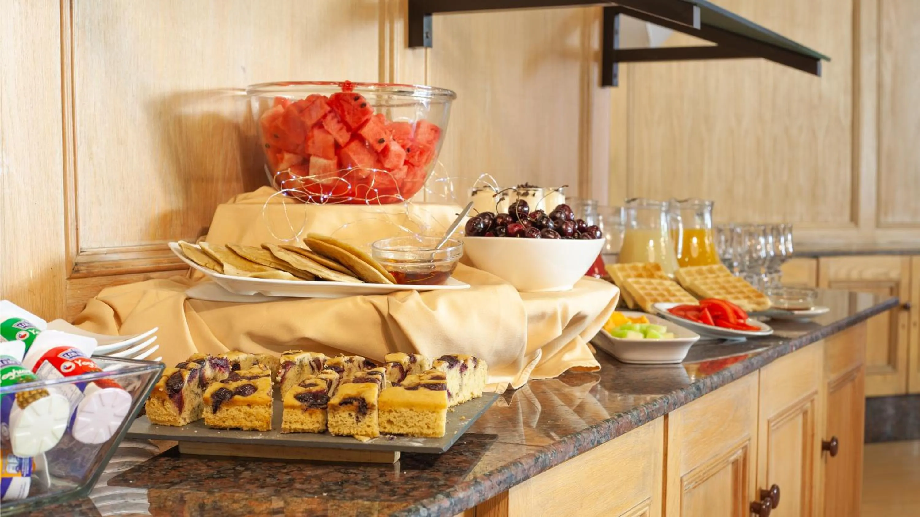 Restaurant/places to eat in HOTEL EL DORADO