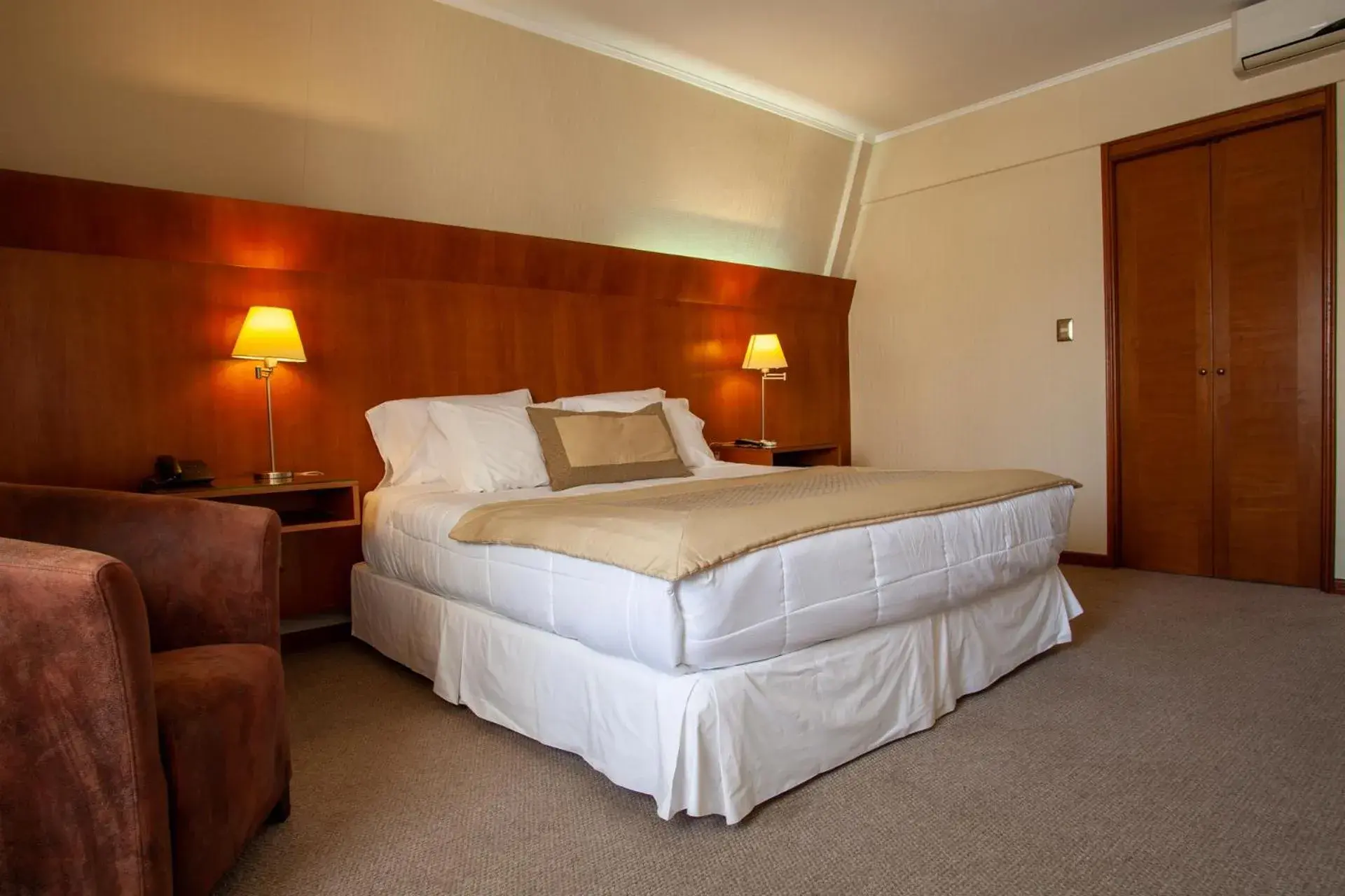 Deluxe Suite with Spa Bath - single occupancy in HOTEL EL DORADO Deluxe Suite with Spa Bath - single occupancy in HOTEL EL DORADO