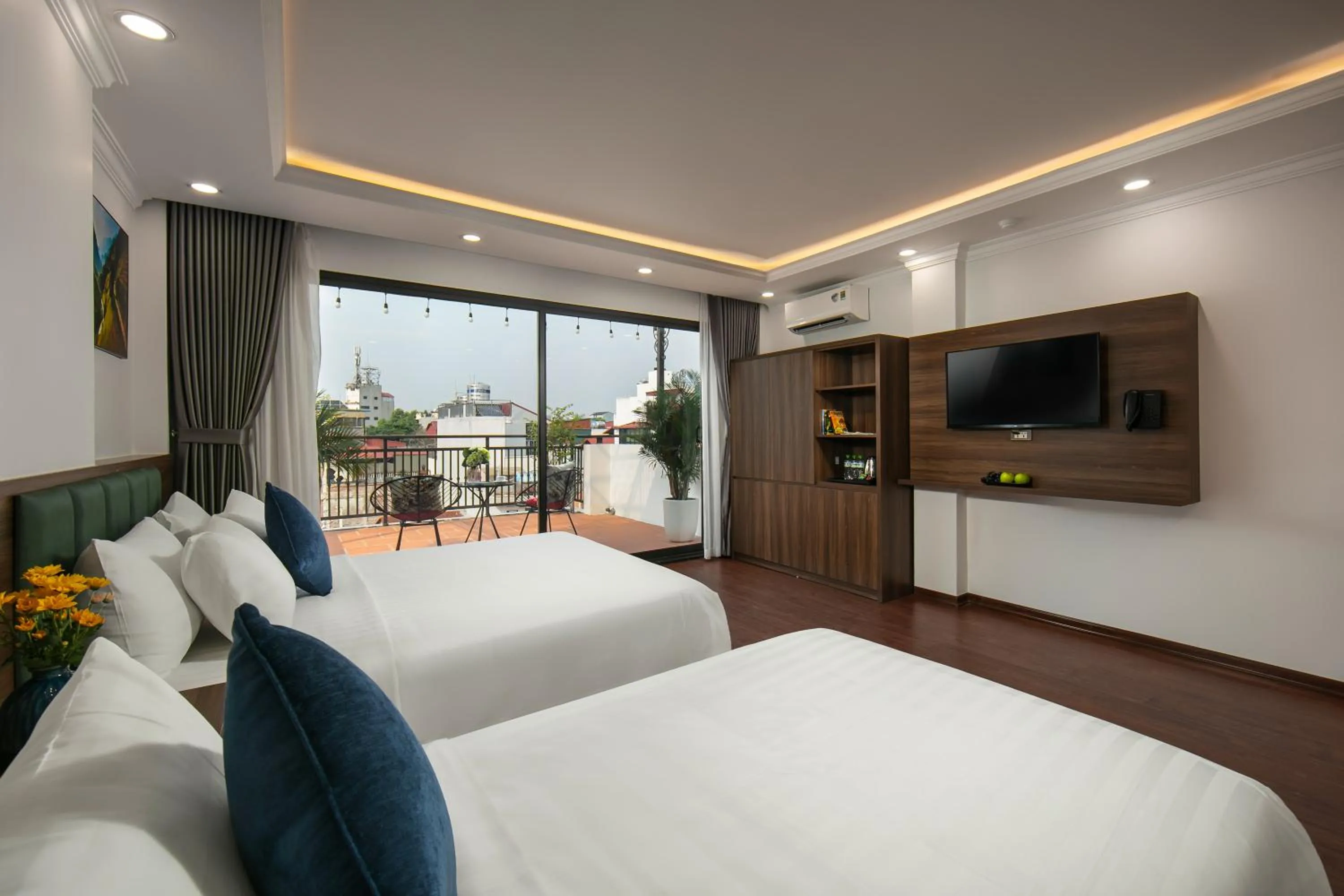 Bed in Hanoi Vacanza Premier Hotel