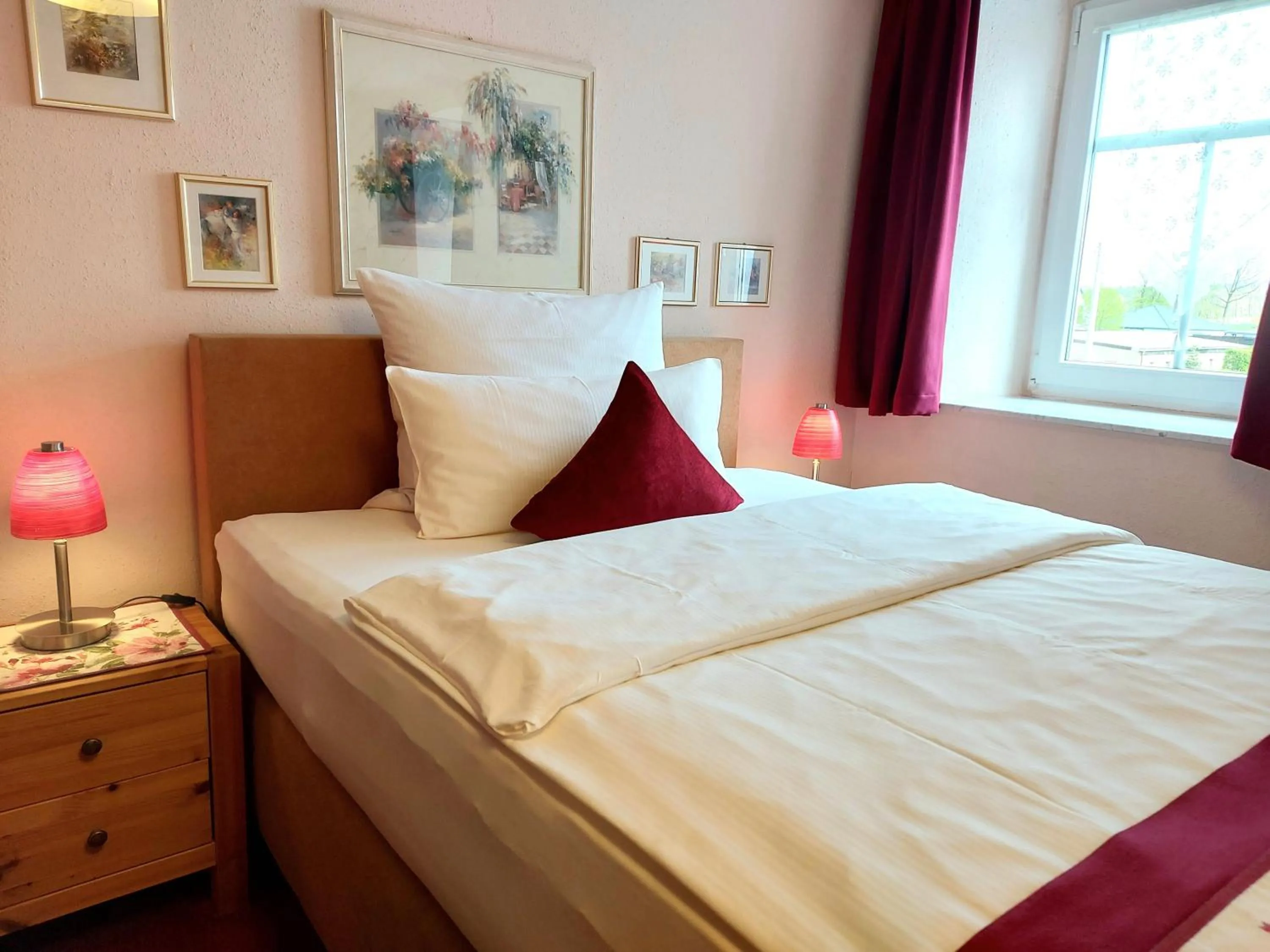 Bed in Logis L Auberge Gutshof