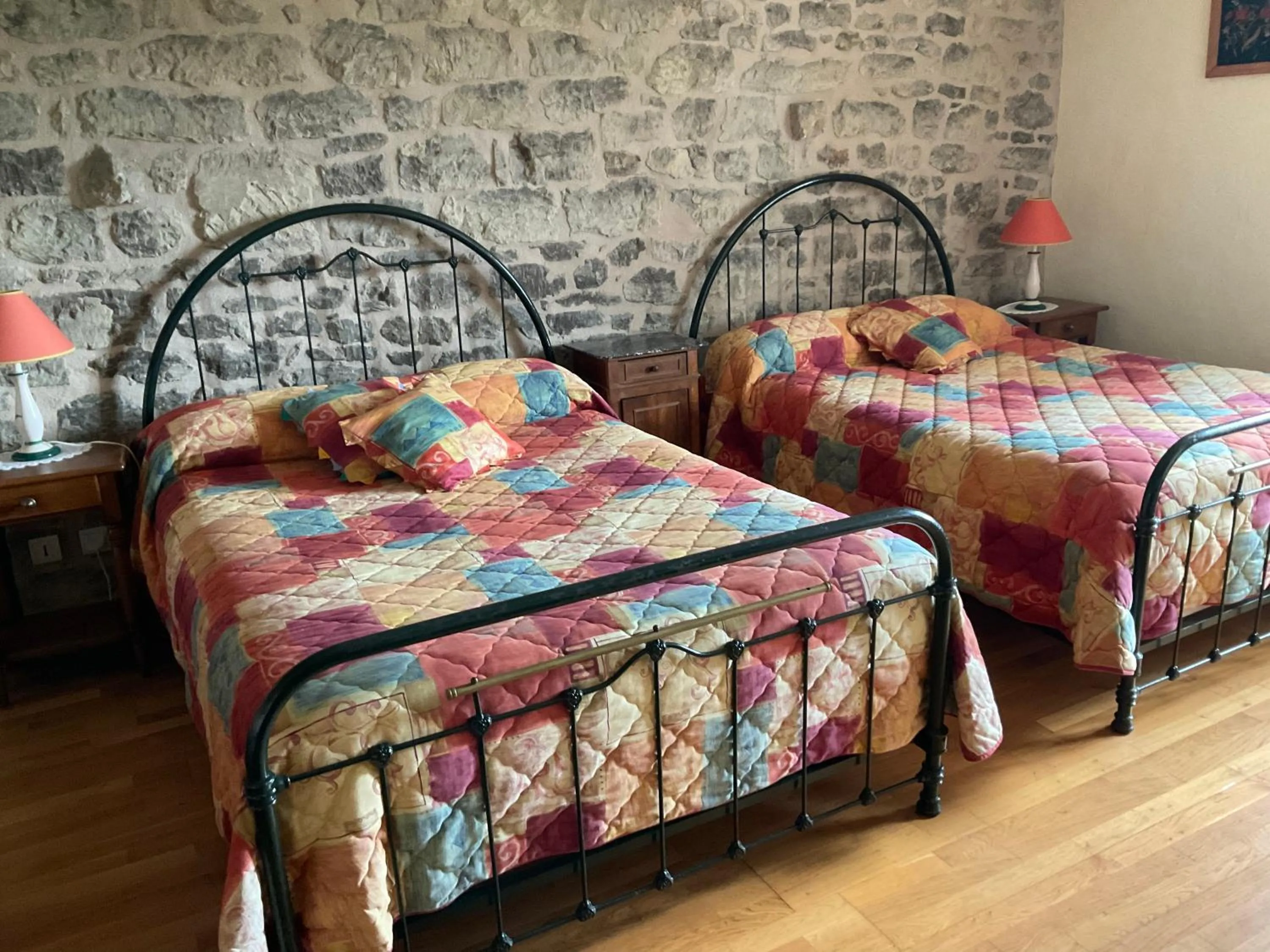 Photo of the whole room, Bed in A l oree du bois