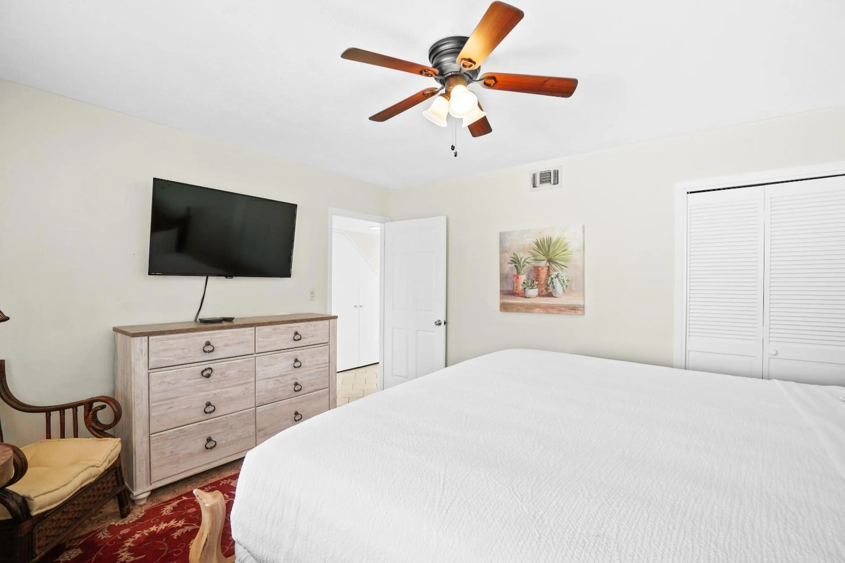 Bed in Destin Beach House - Happy Harbor House by Panhandle Getaways
