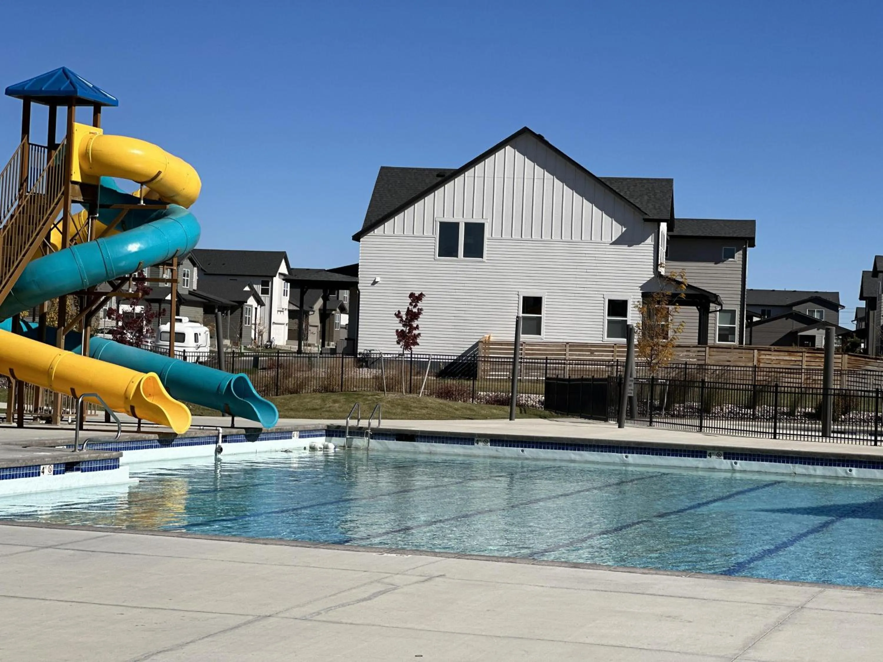 Modern Farmhouse Townhome - Great Central Location