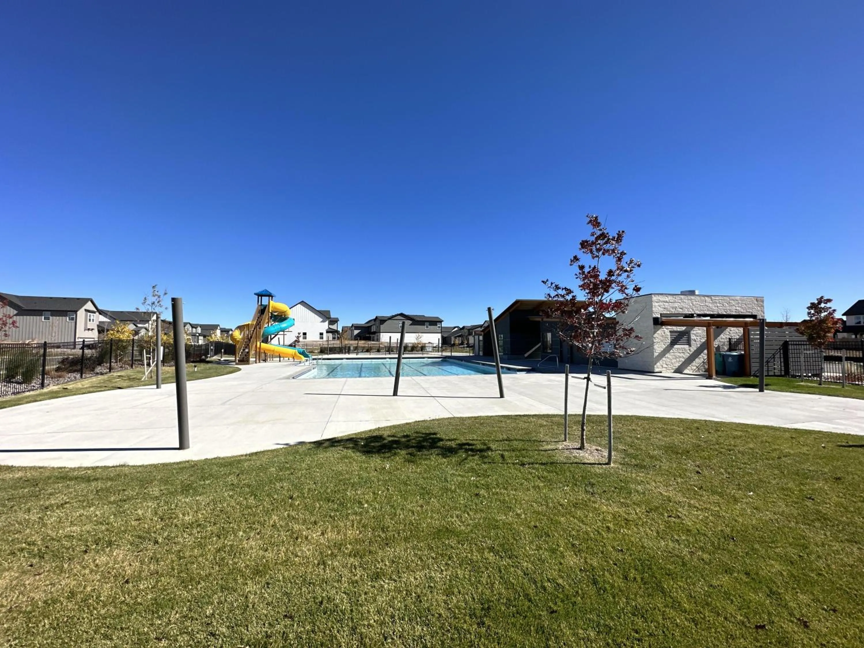 Modern Farmhouse Townhome - Great Central Location