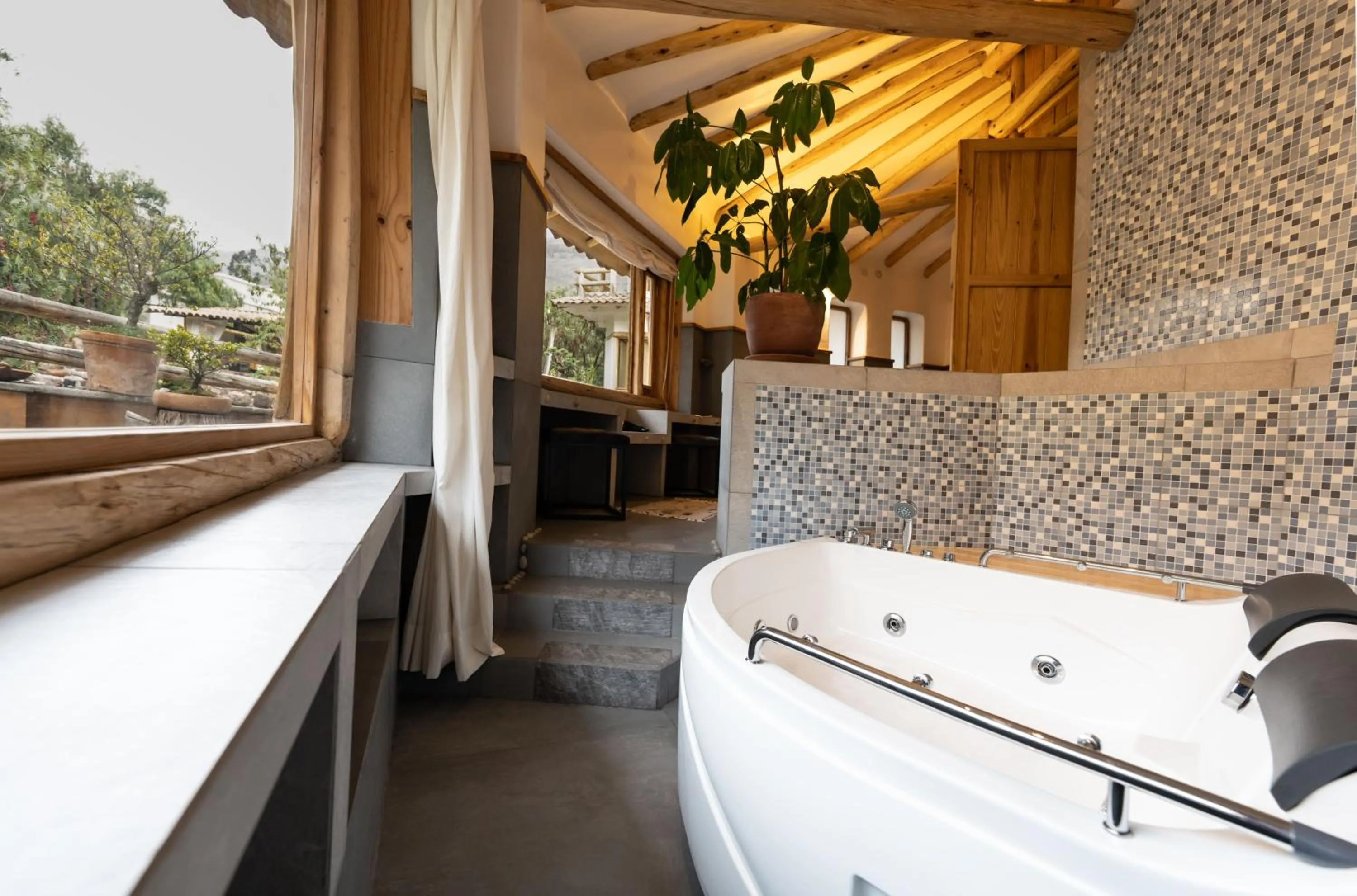 Hot Tub in CASA RAIZ Handmade House Luxury Stay