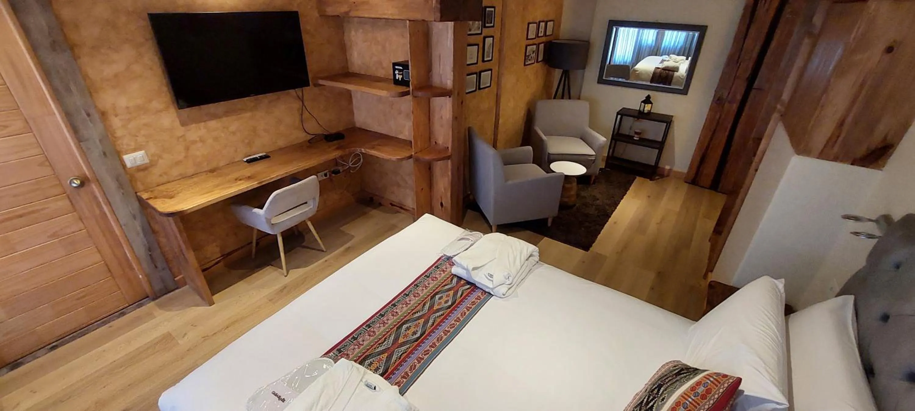 Photo of the whole room, Bed in CASA RAIZ Handmade House Luxury Stay