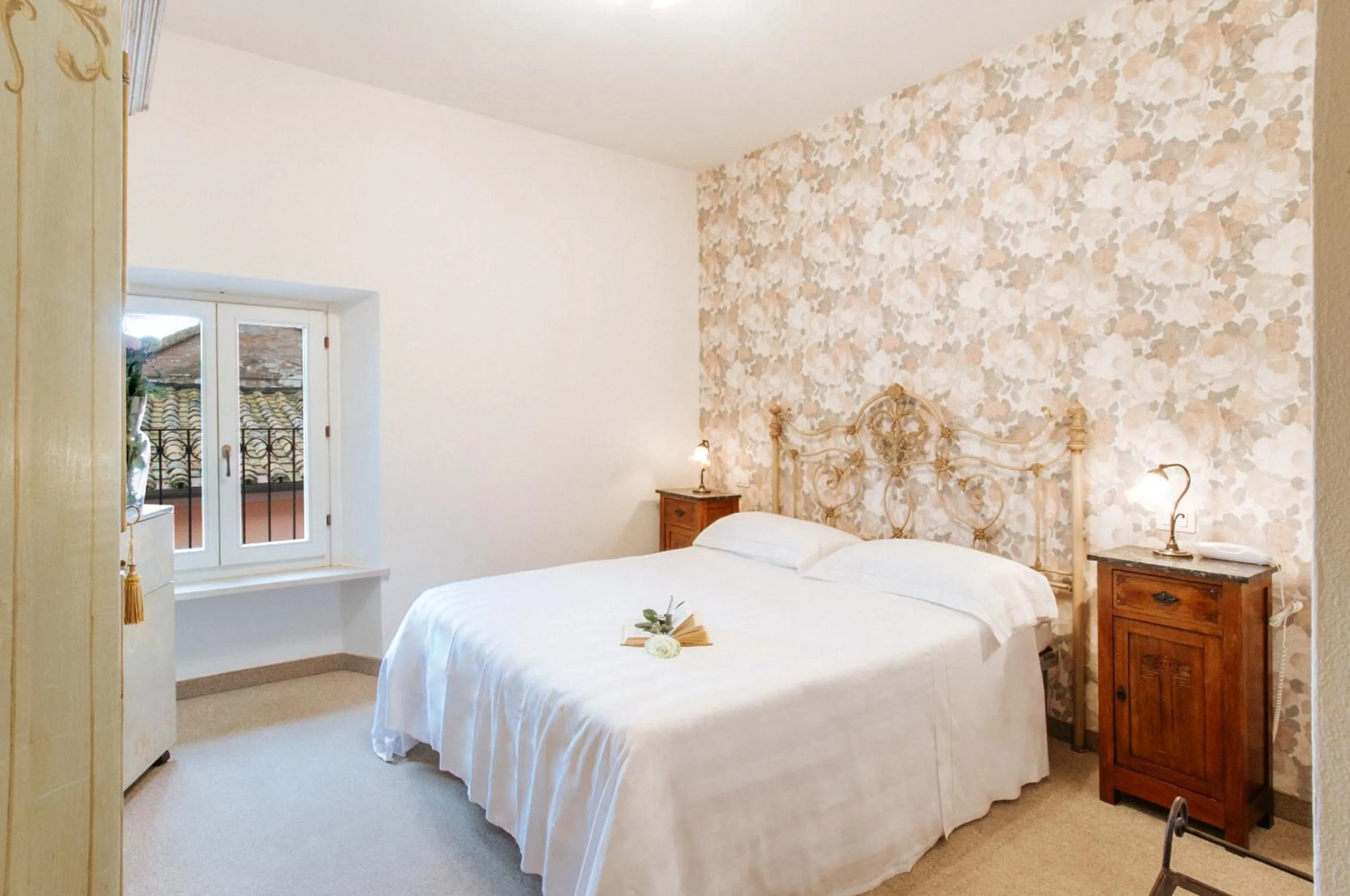 Bed in Hotel Aganoor