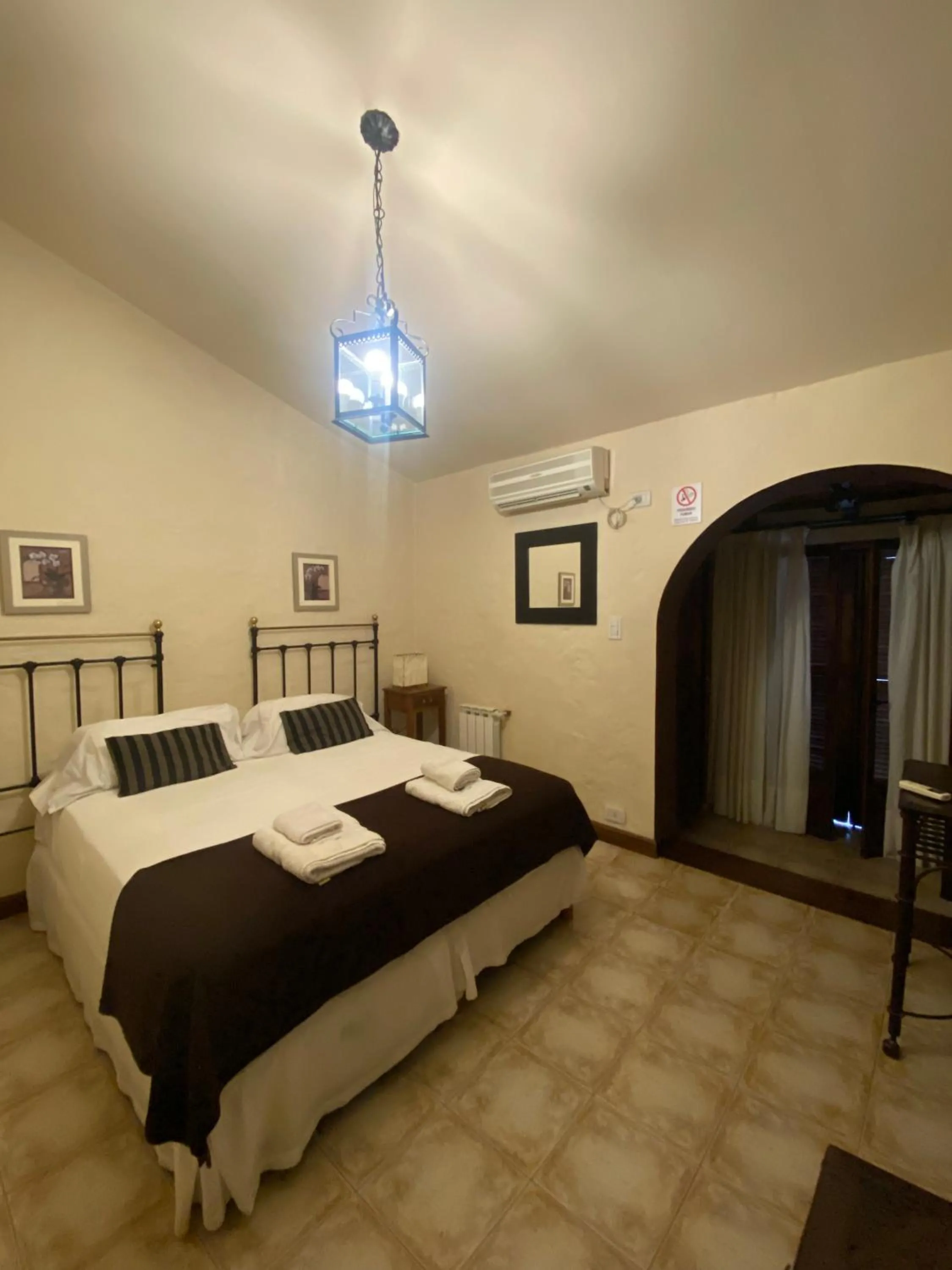 Bed in Hotel Las Chirimoyas
