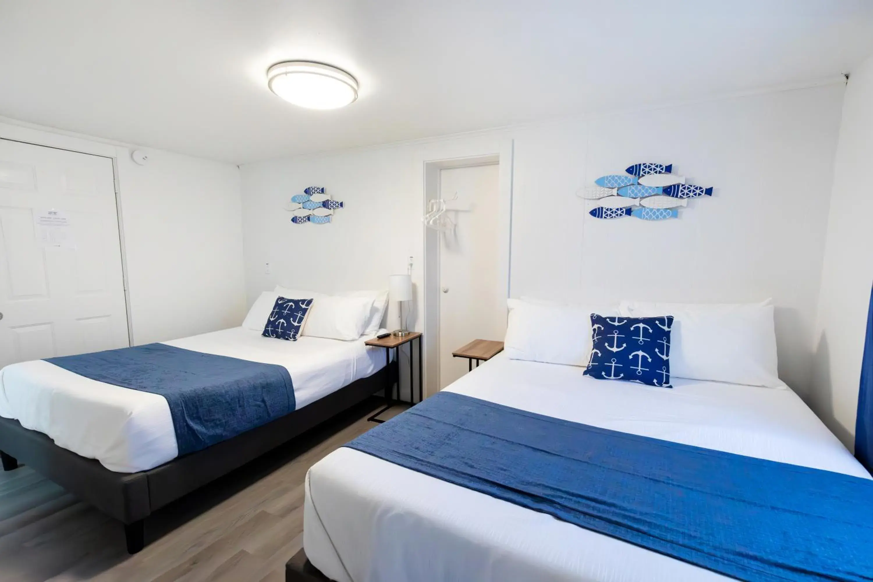 Deluxe Junior Suite in Anchor Bay Inn and Suites Deluxe Junior Suite in Anchor Bay Inn and Suites