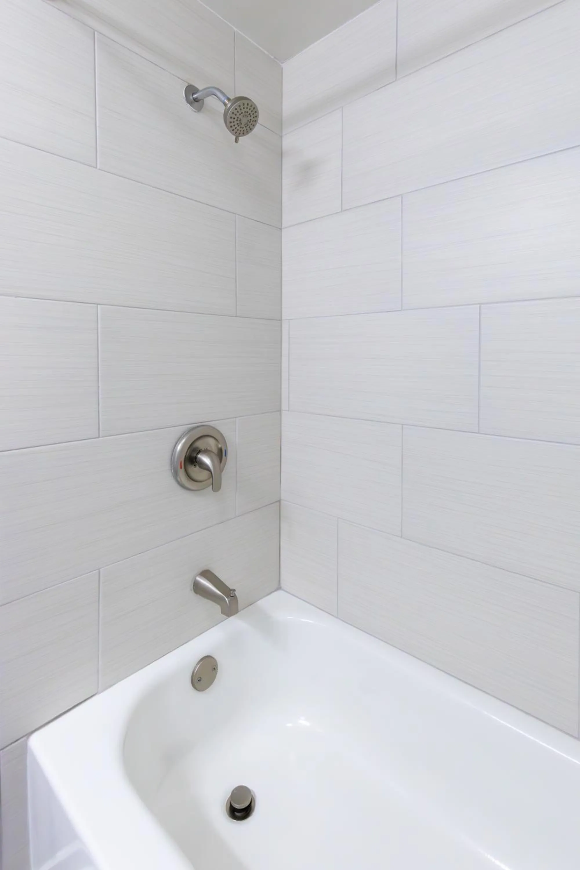 Shower in Anchor Bay Inn and Suites