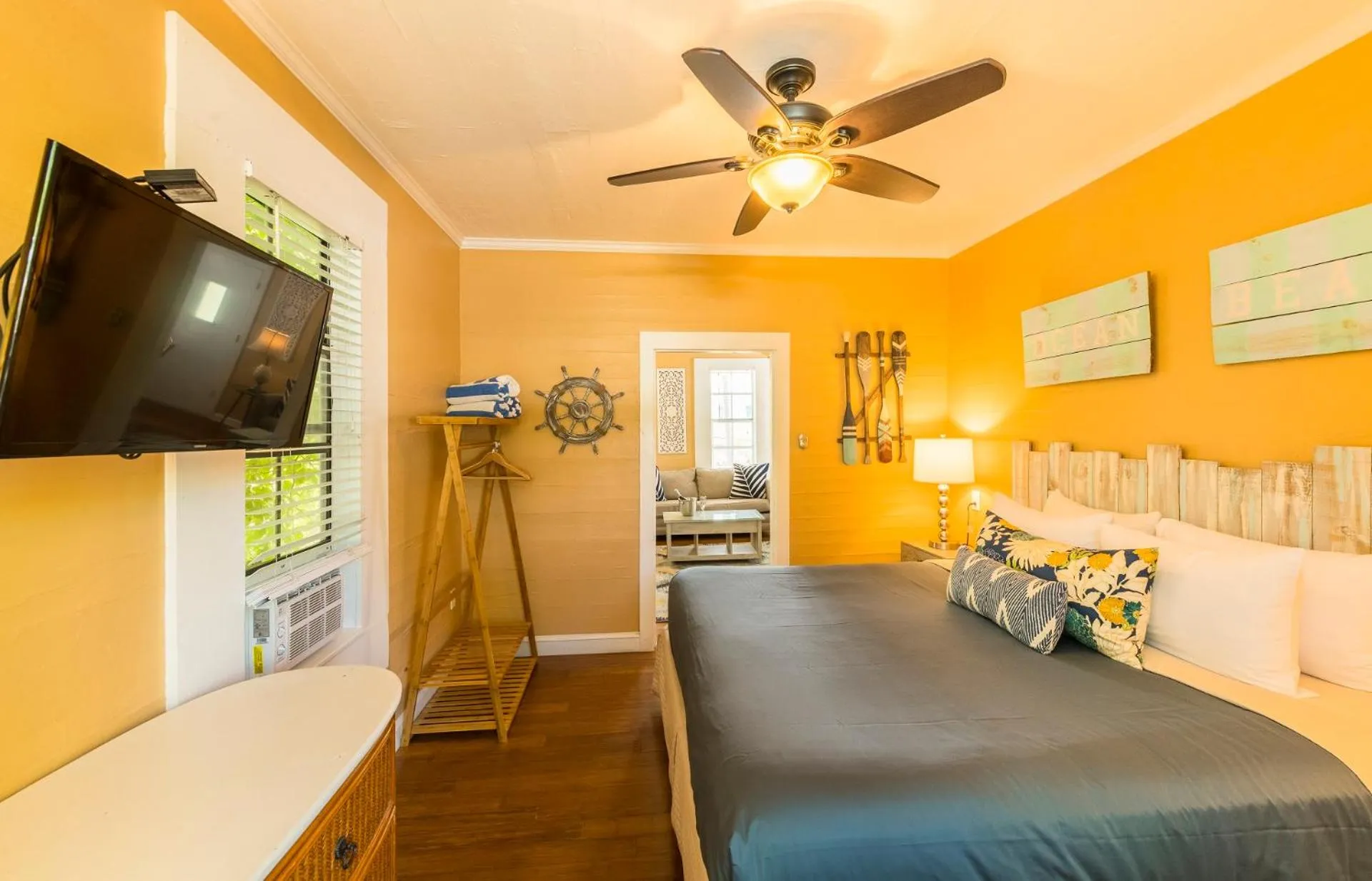 Bed in Rose Lane Villas