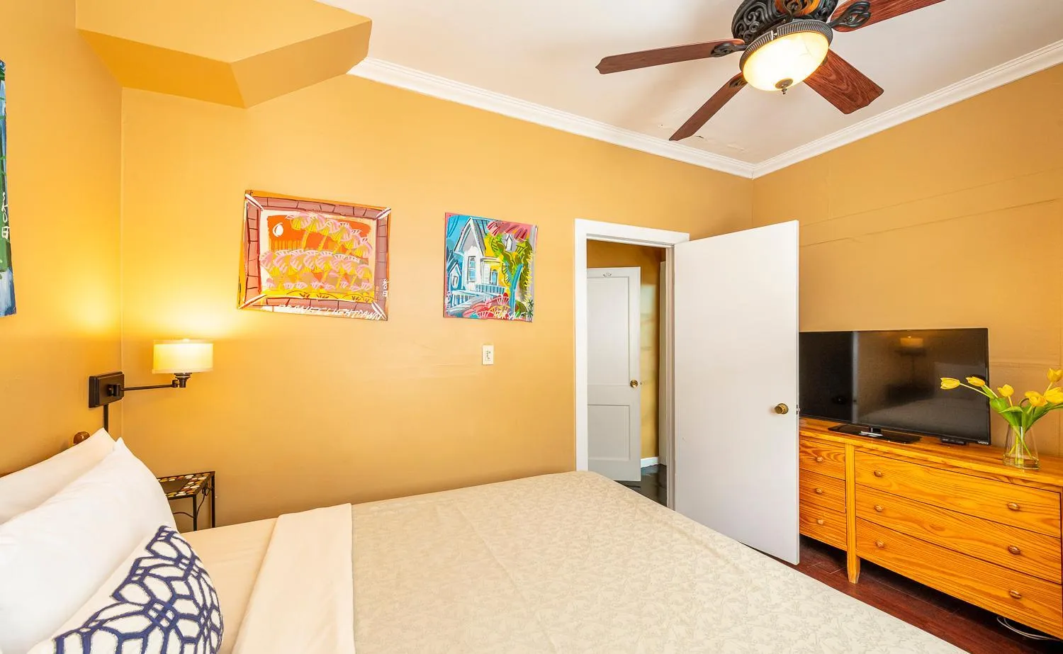 Bed in Rose Lane Villas