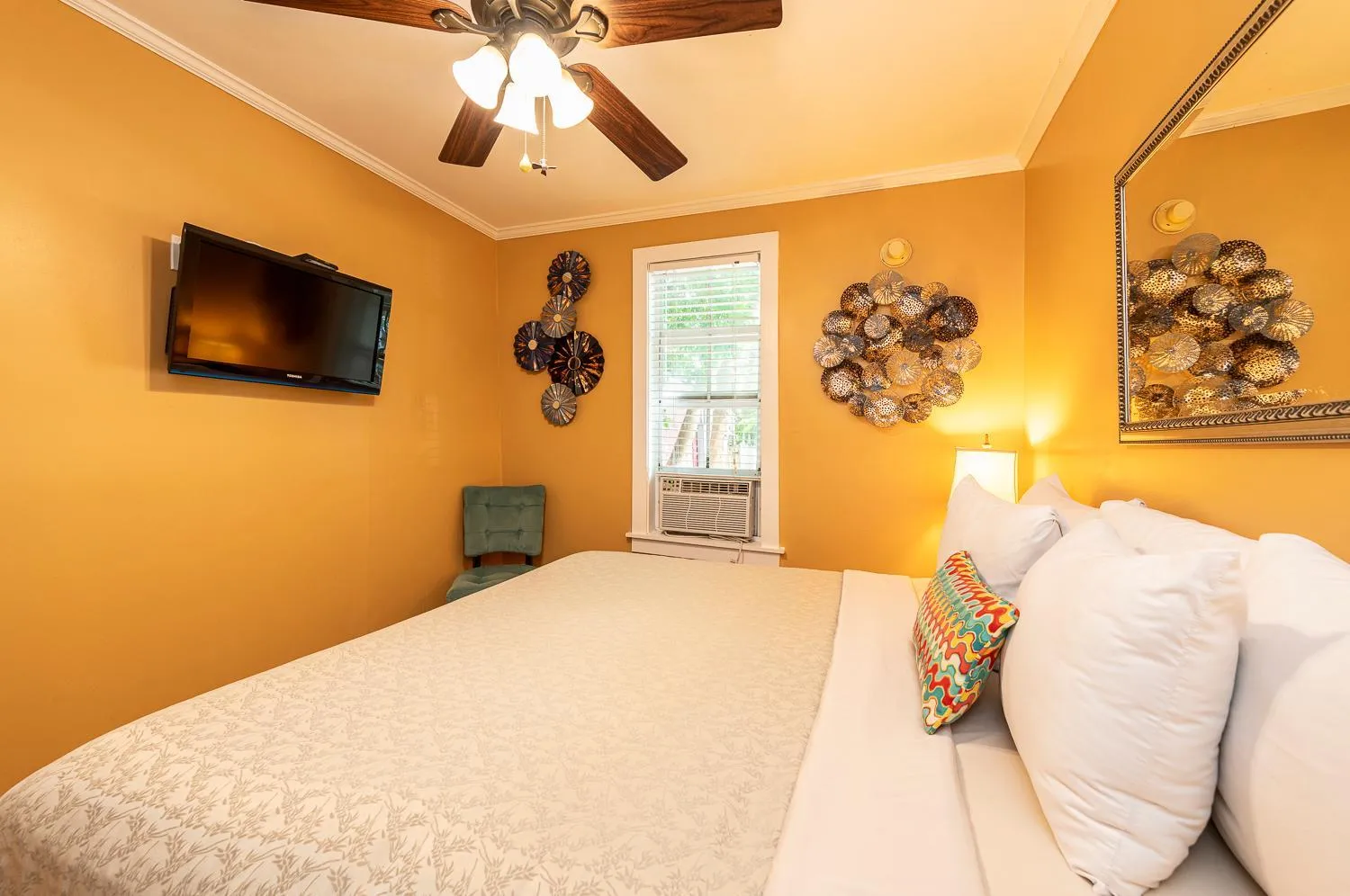 Bed in Rose Lane Villas