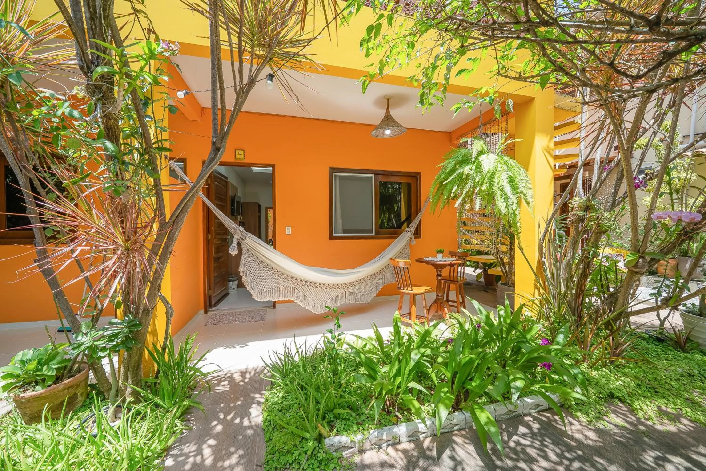 Patio in Pousada Som dos Pássaros