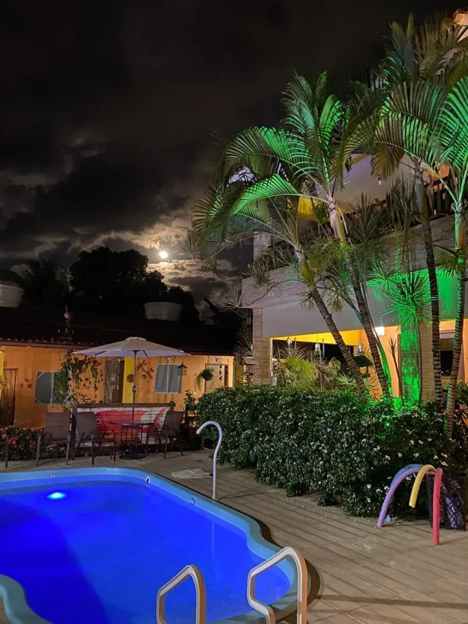 Pool view in Pousada Som dos Pássaros Pool view in Pousada Som dos Pássaros