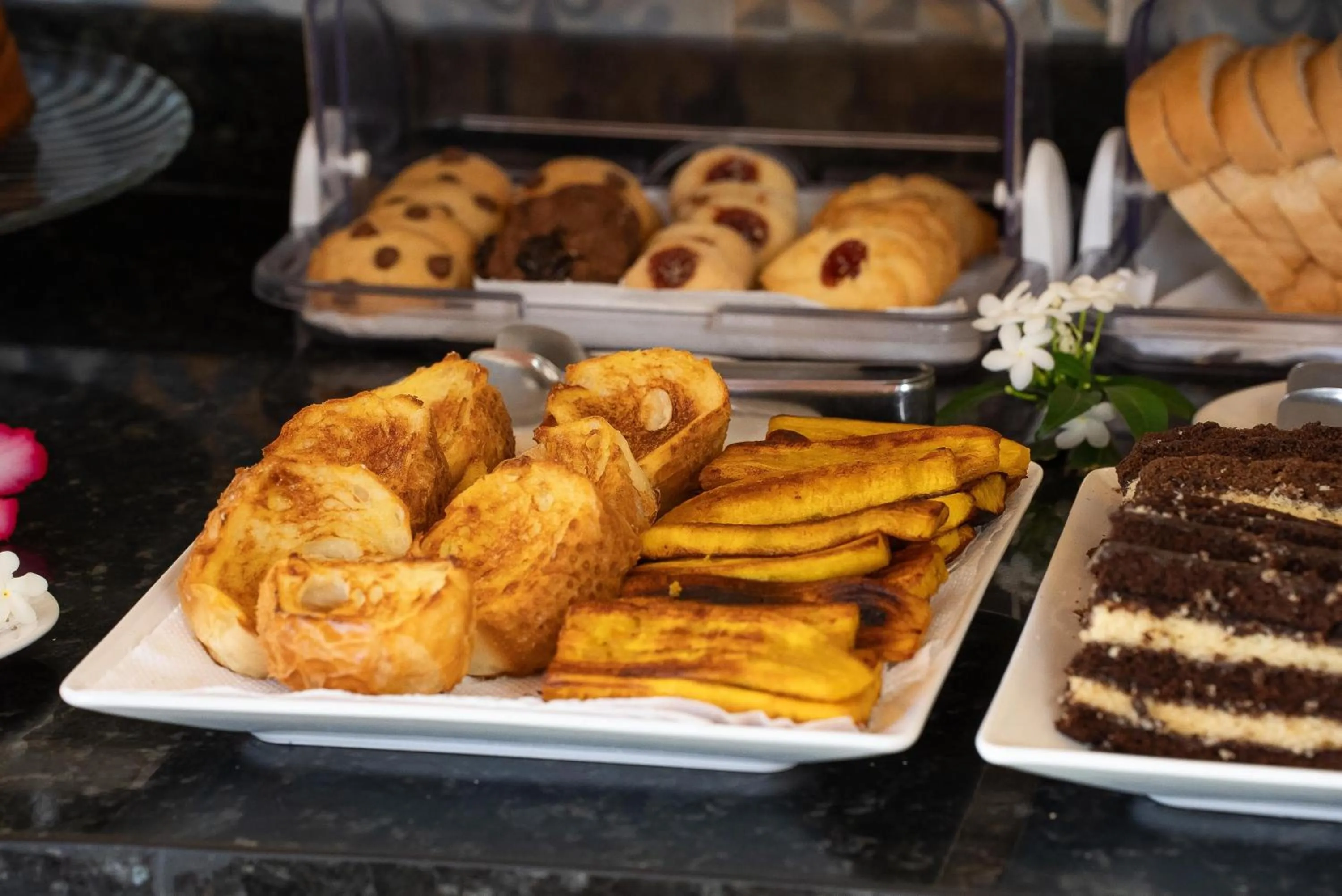 Food and drinks in Pousada Som dos Pássaros