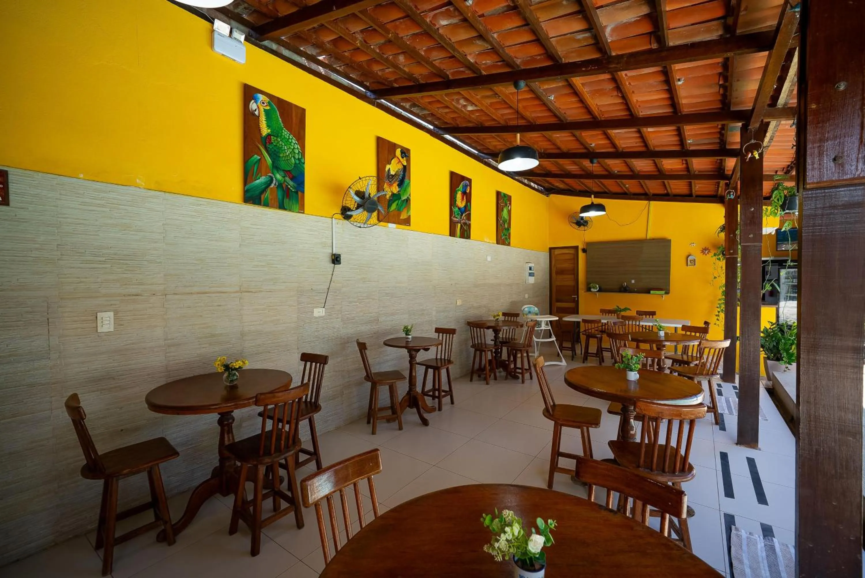 Dining area in Pousada Som dos Pássaros
