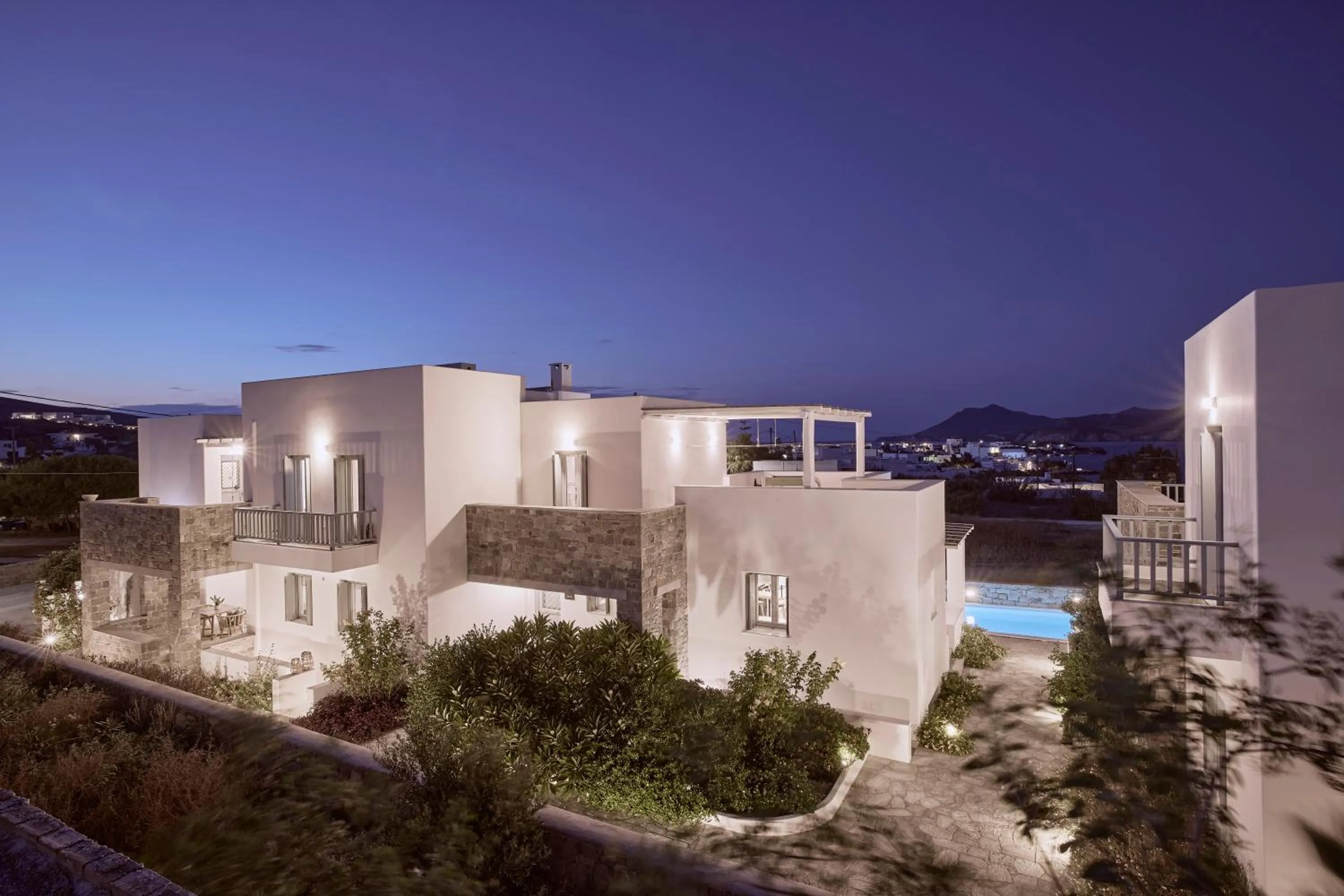 Manesis Suites