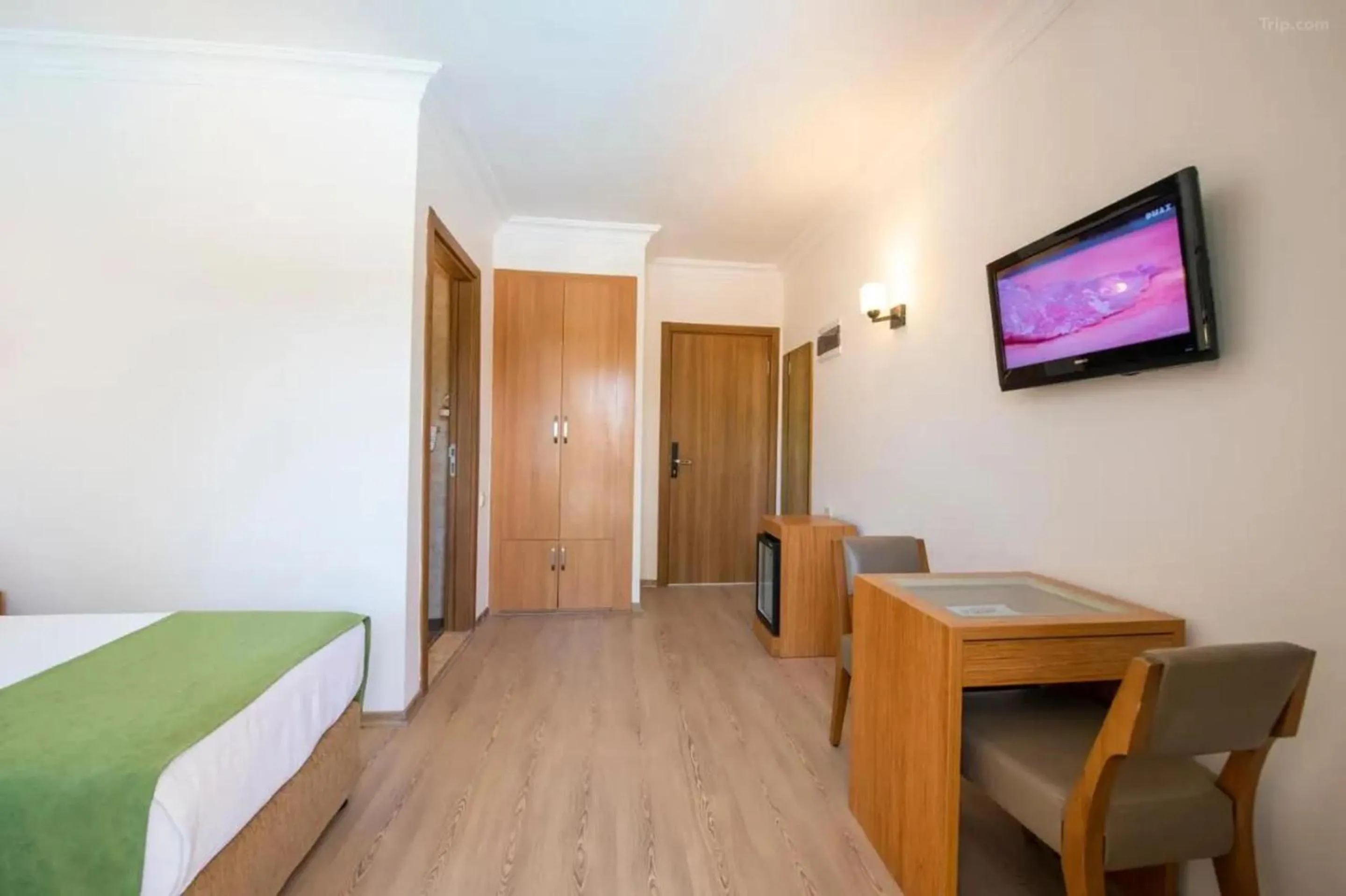 Photo of the whole room, Bed in Fethiye Park Hotel