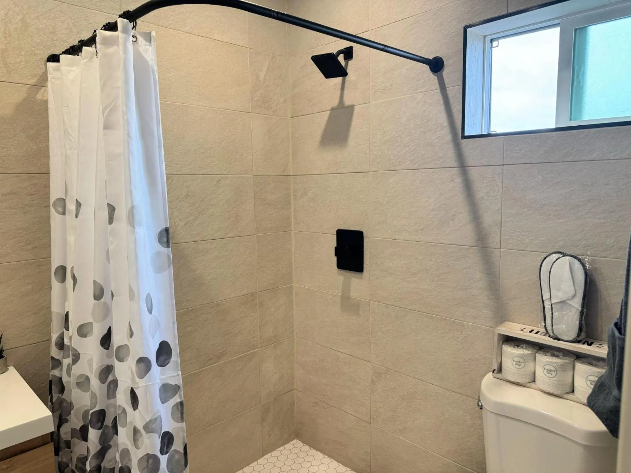 Bathroom in StaysPro - Cityscape Luxury Rental Homes in the Heart of Los Angeles