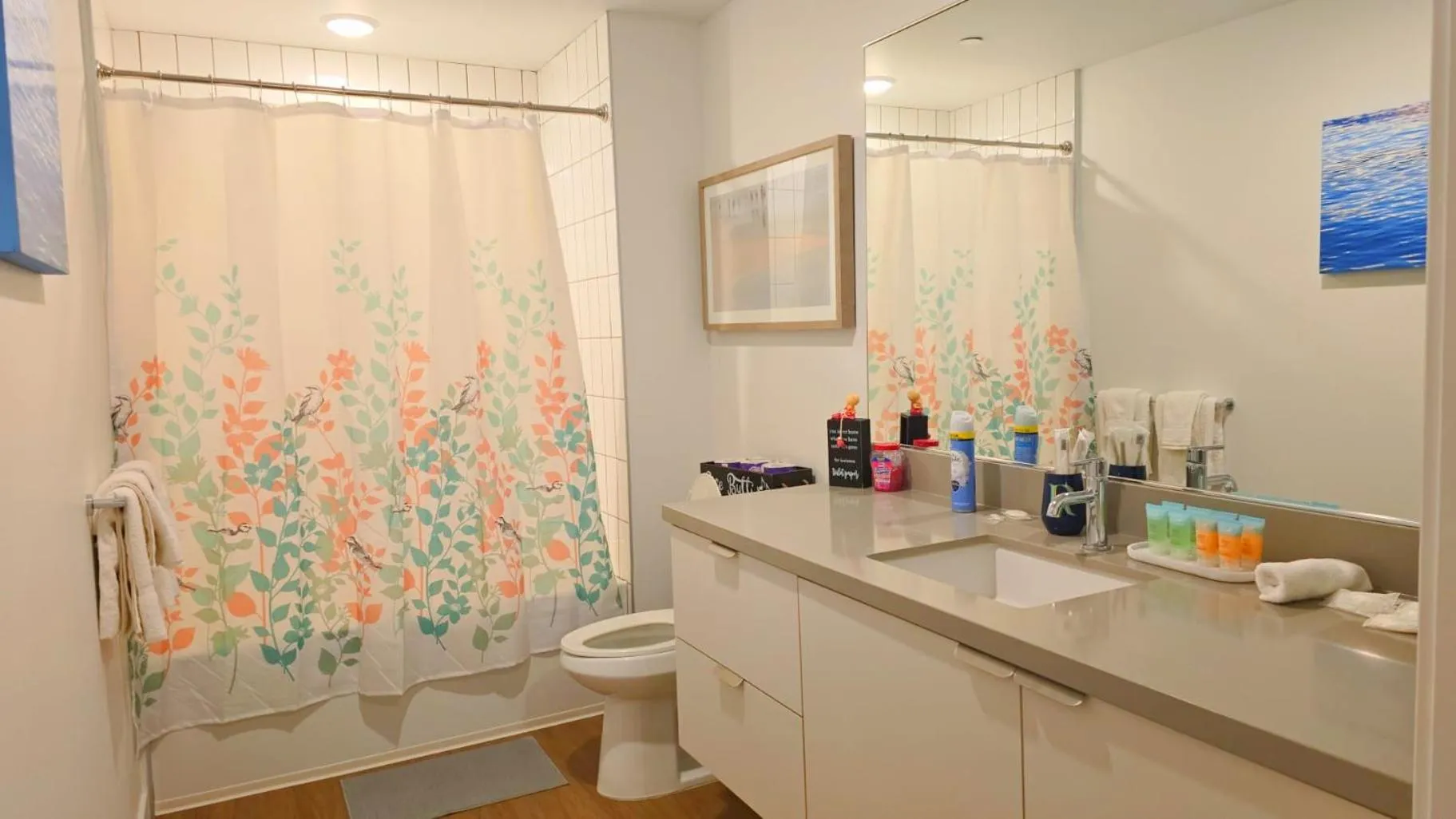 Bathroom in StaysPro - Cityscape Luxury Rental Homes in the Heart of Los Angeles