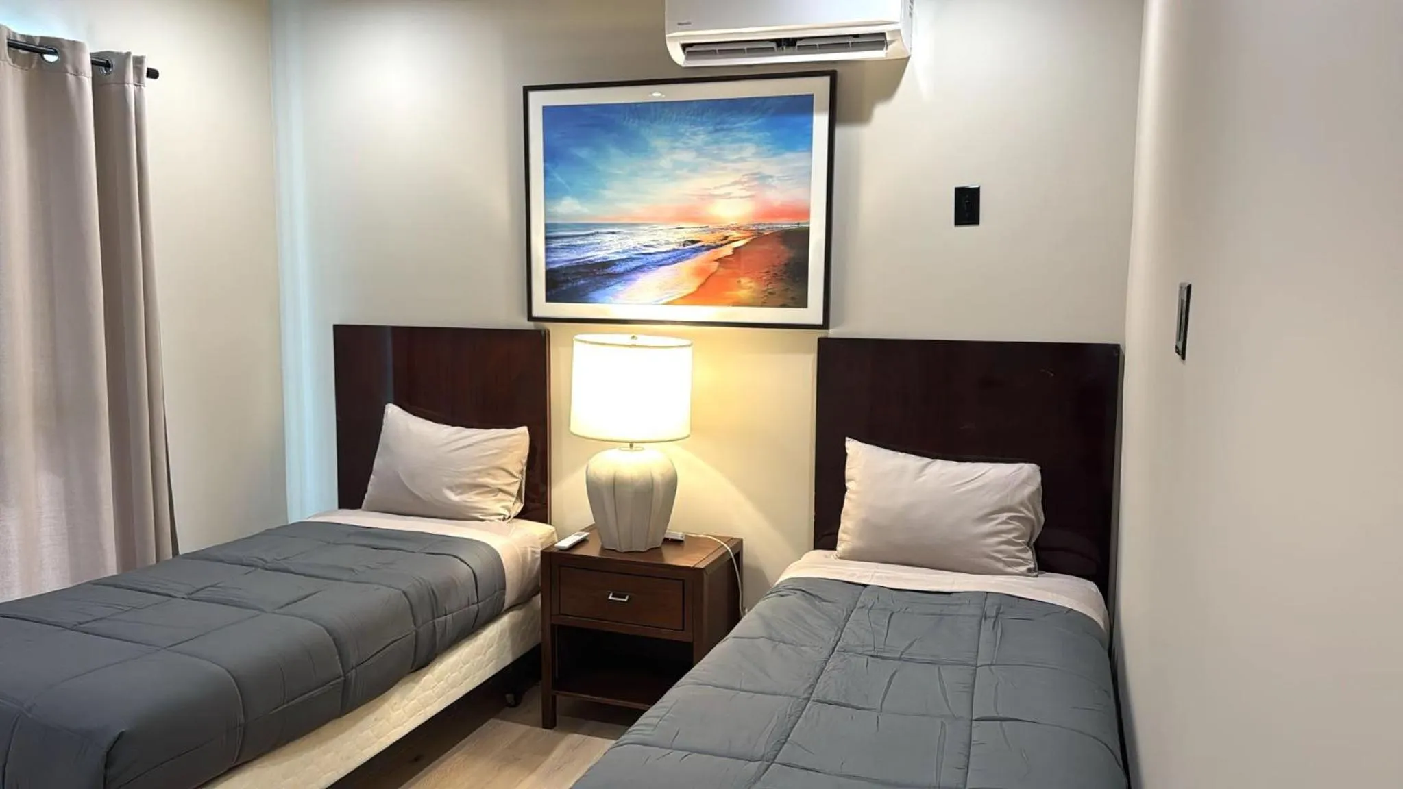 Bed in StaysPro - Cityscape Luxury Rental Homes in the Heart of Los Angeles