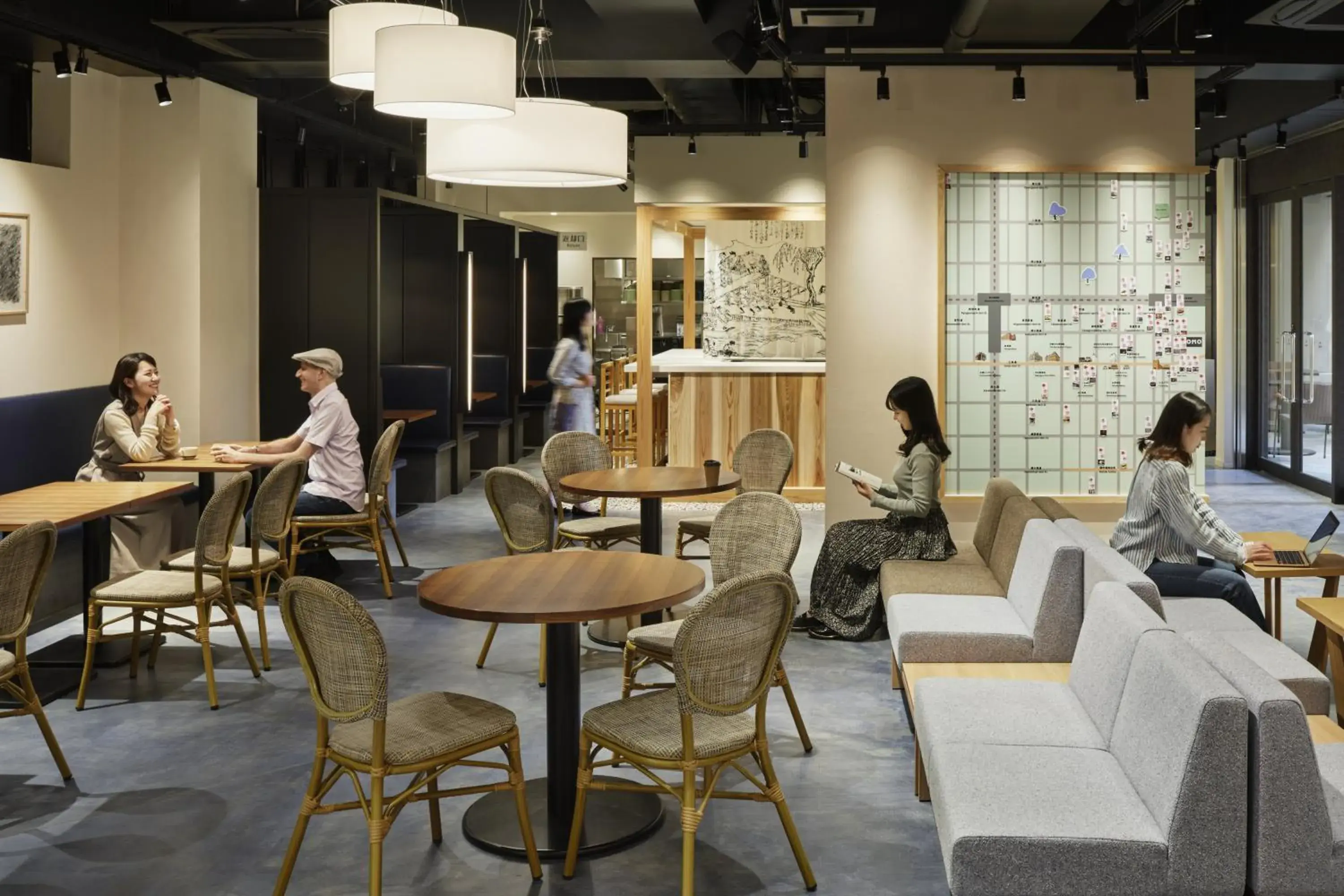 Lounge or bar in OMO5 Kyoto Sanjo by Hoshino Resorts Lounge or bar in OMO5 Kyoto Sanjo by Hoshino Resorts