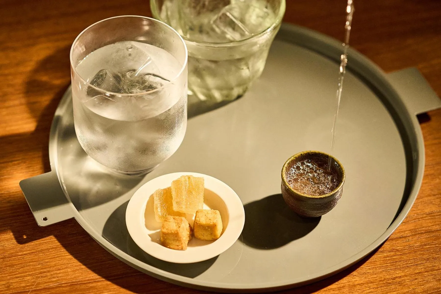 Lounge or bar in OMO5 Okinawa Naha by Hoshino Resorts