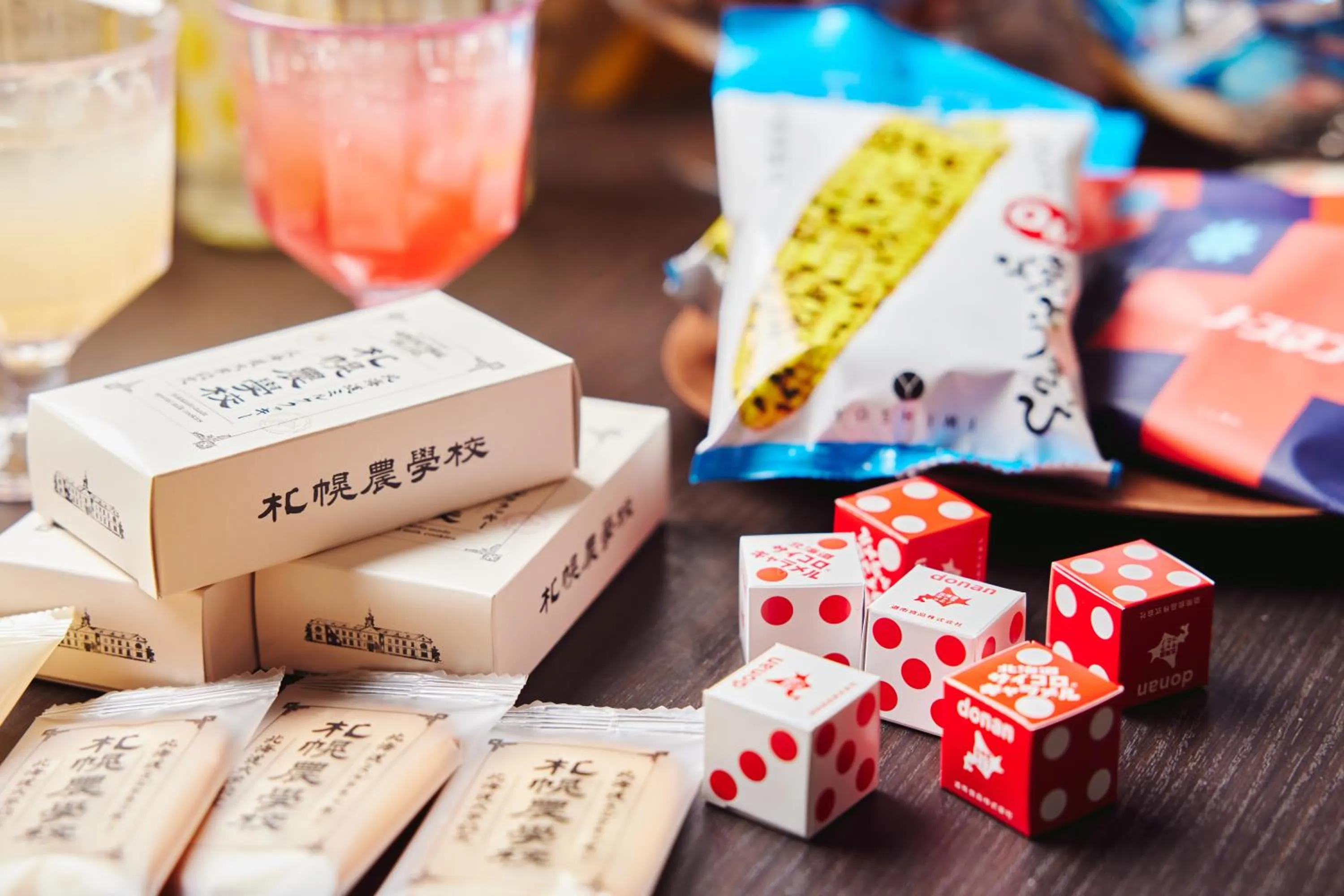 Lounge or bar in OMO3 Sapporo Susukino by Hoshino Resorts