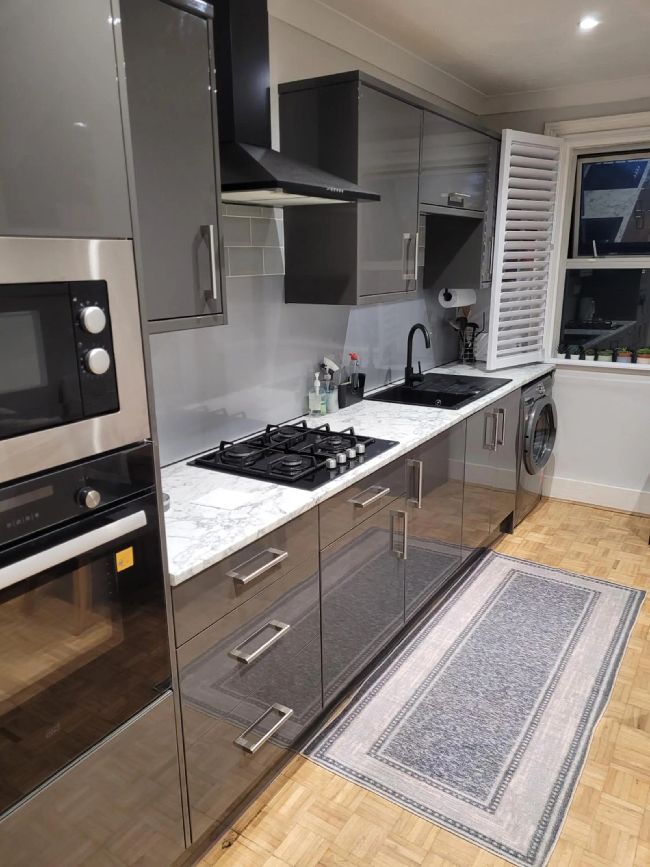 Parkview Apartment