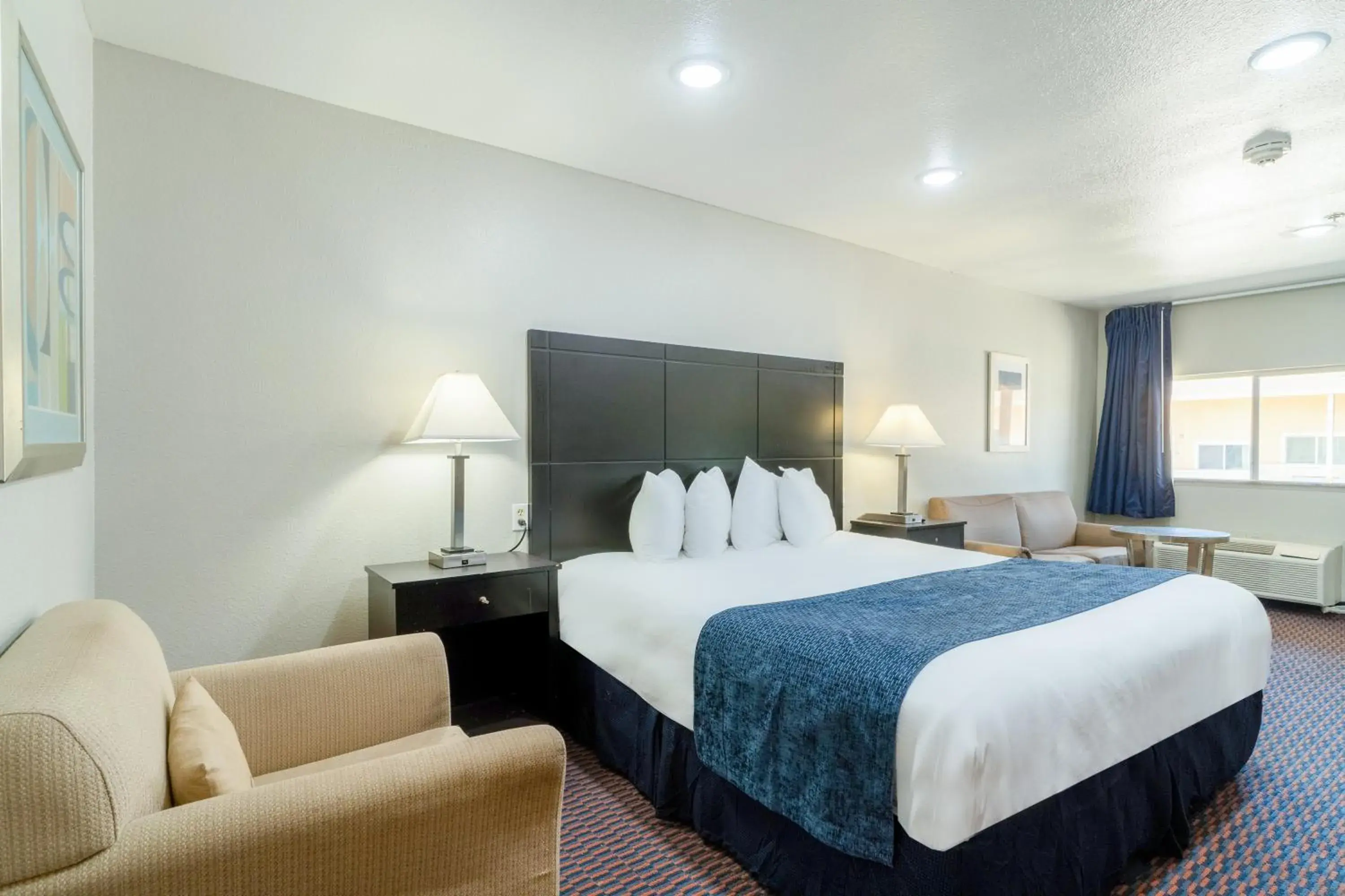 Bedroom, Bed in Atria Extended Stays By OYO Jourdanton Bedroom, Bed in Atria Extended Stays By OYO Jourdanton