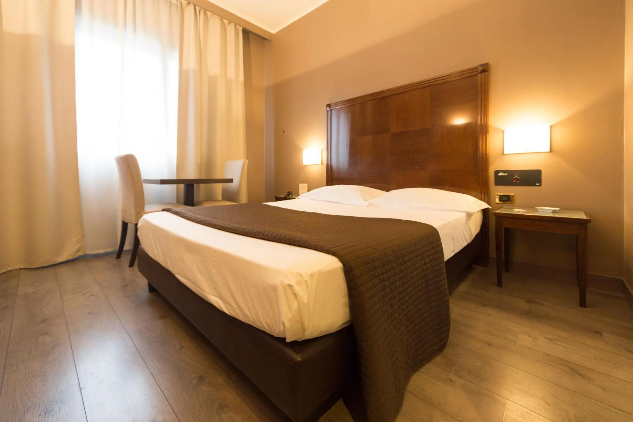 Bed in Hotel Motel Ascot