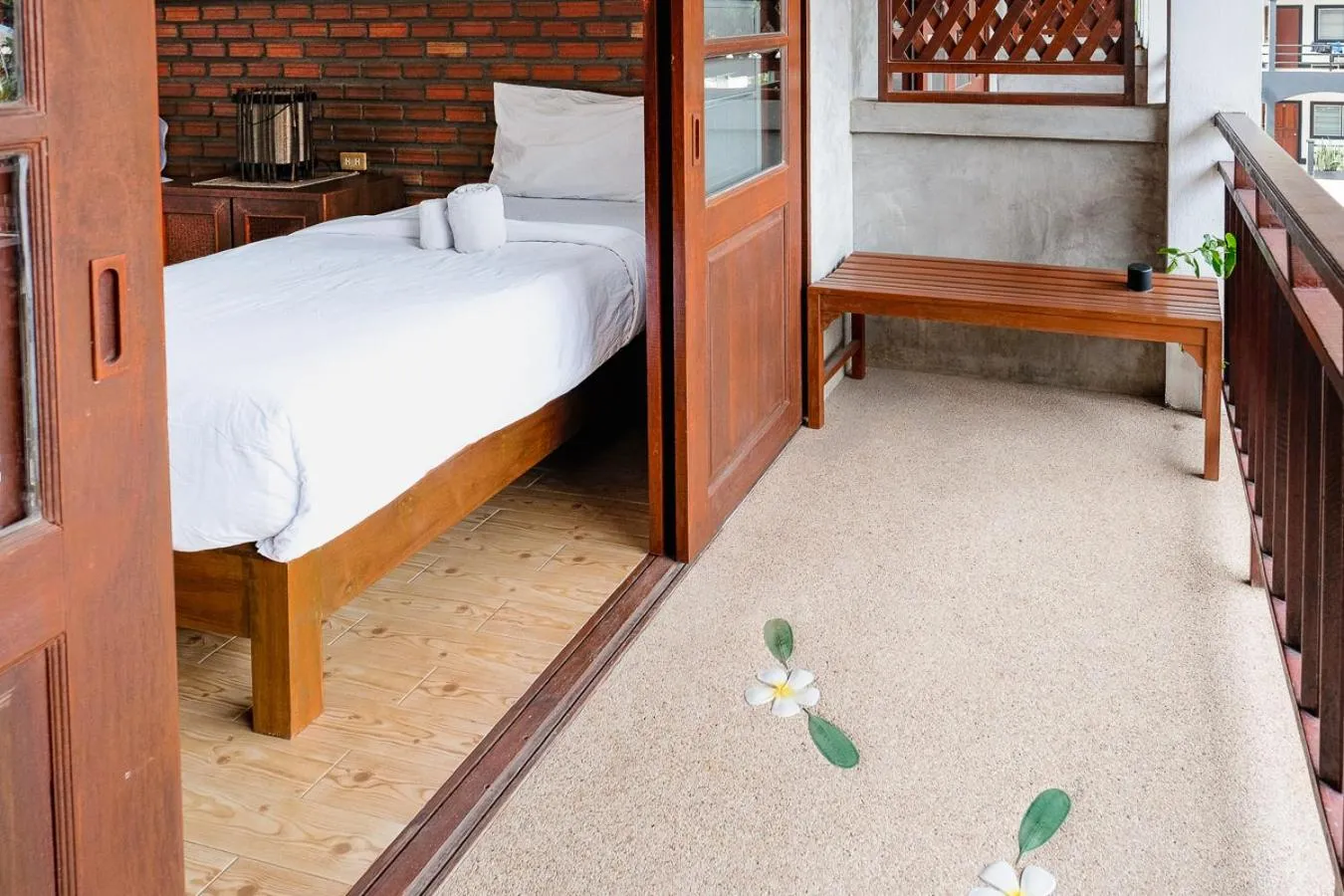 Bed in Hydronauts Diving Resort - Koh Tao