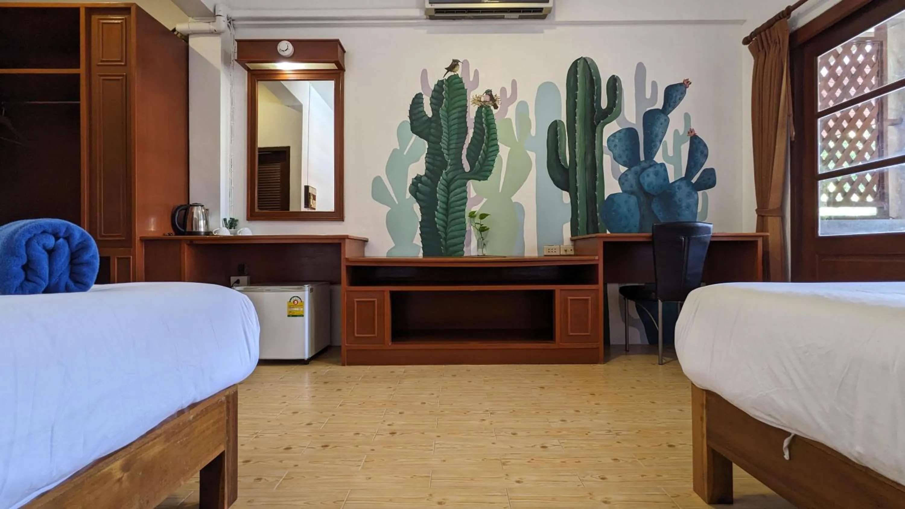 Bed in Hydronauts Diving Resort - Koh Tao