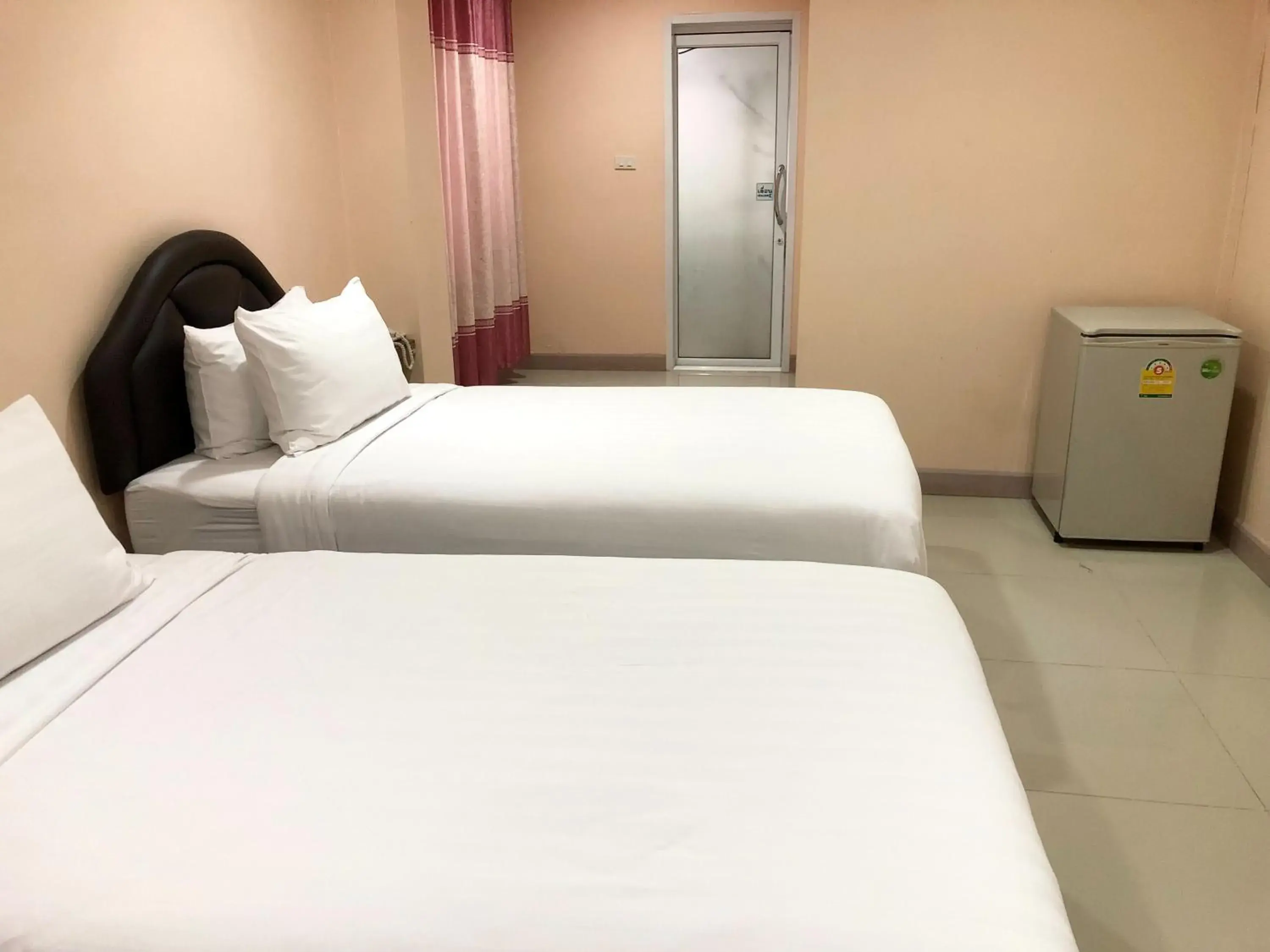 Bed in Seksiri Bed in Seksiri