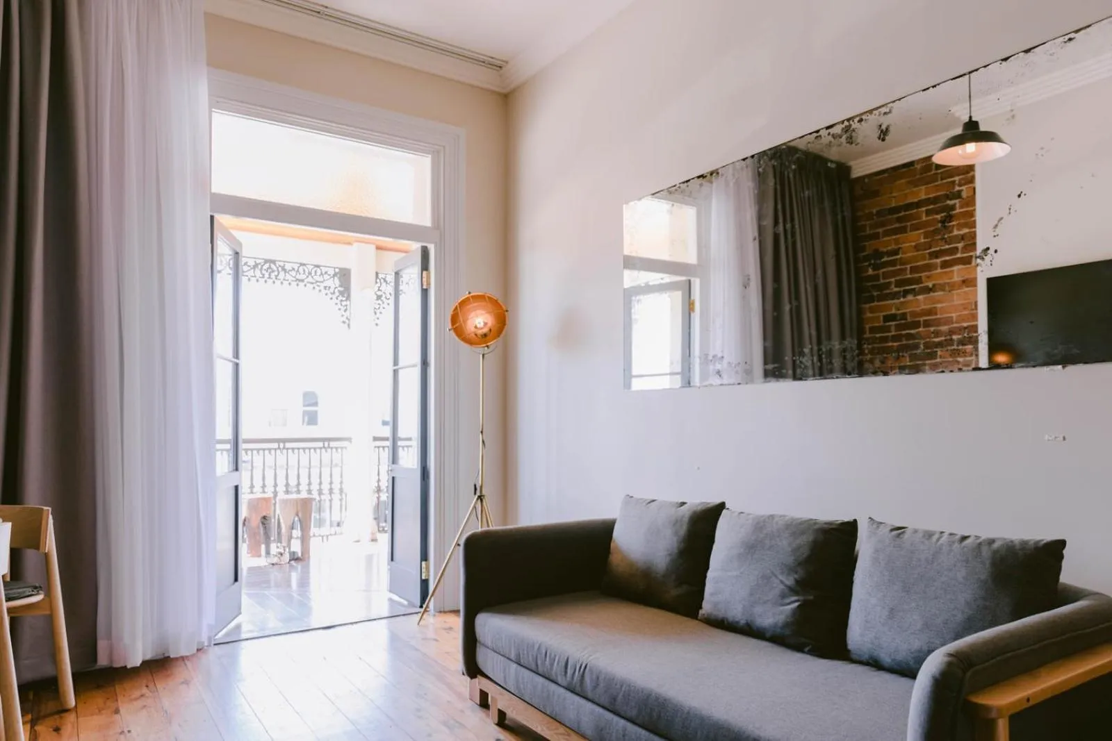 Seating area in Oxford on Otho