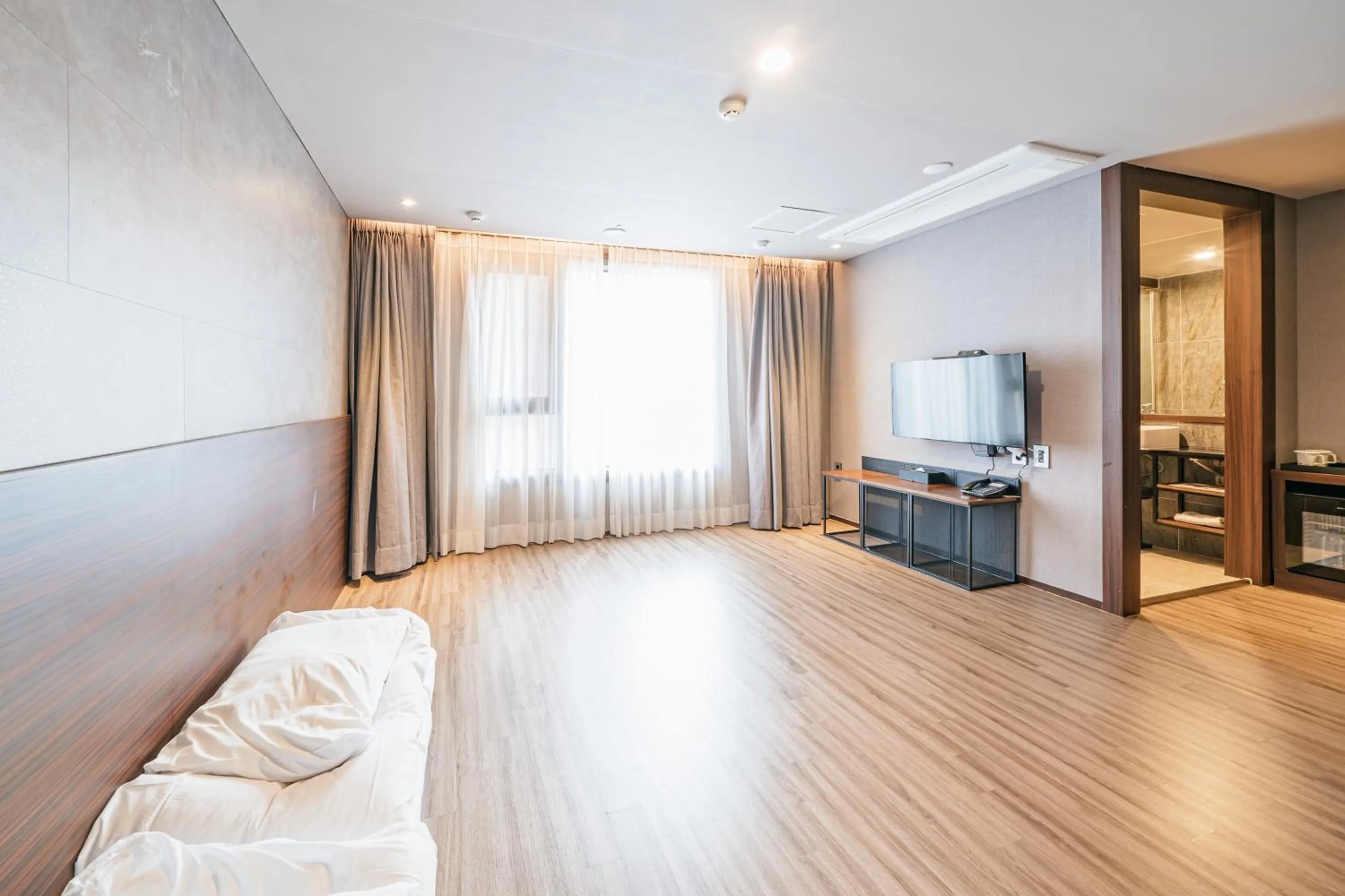 Photo of the whole room, Bed in Hotel With City