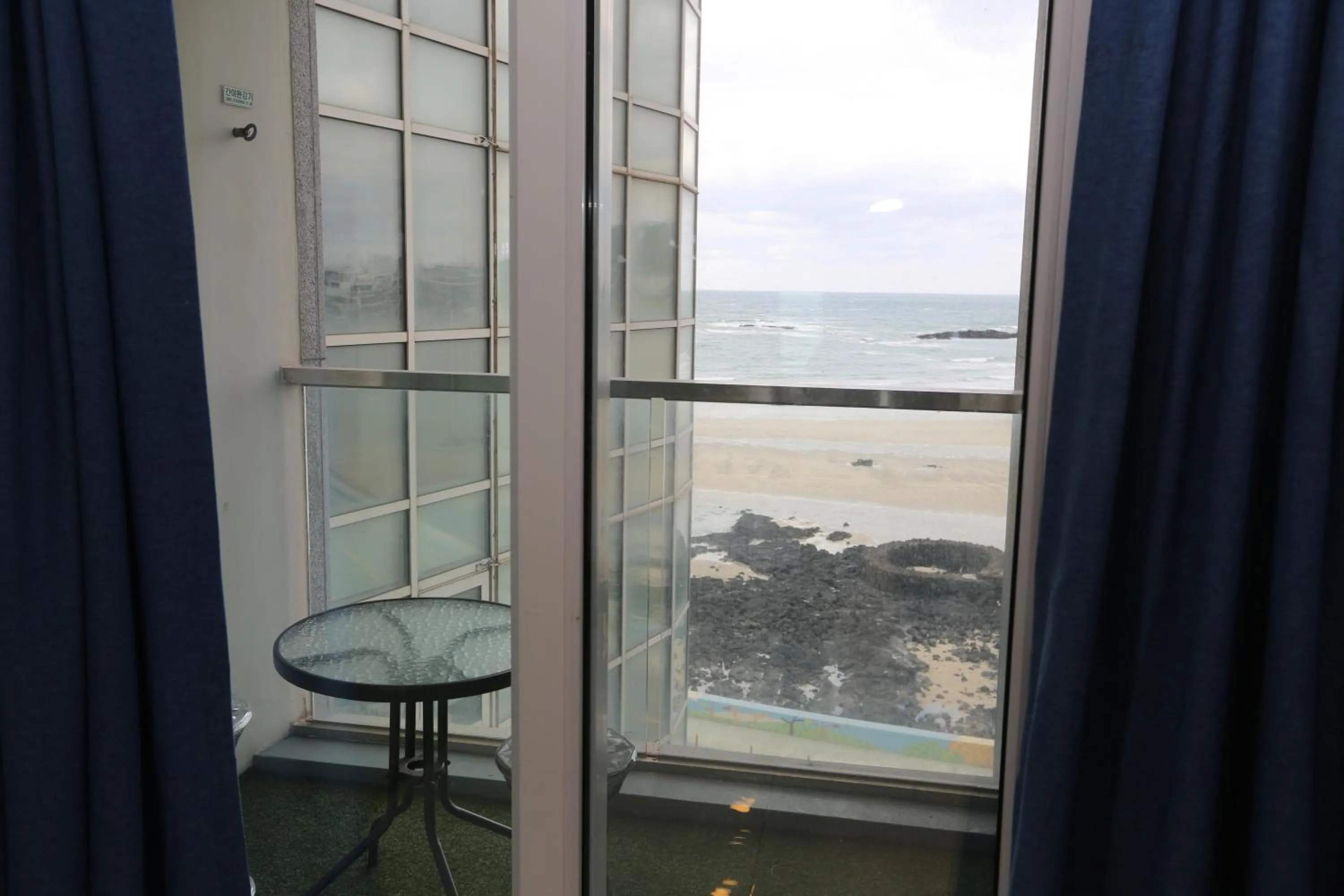 Balcony/Terrace in Hamdeok Beach Stay Jeju