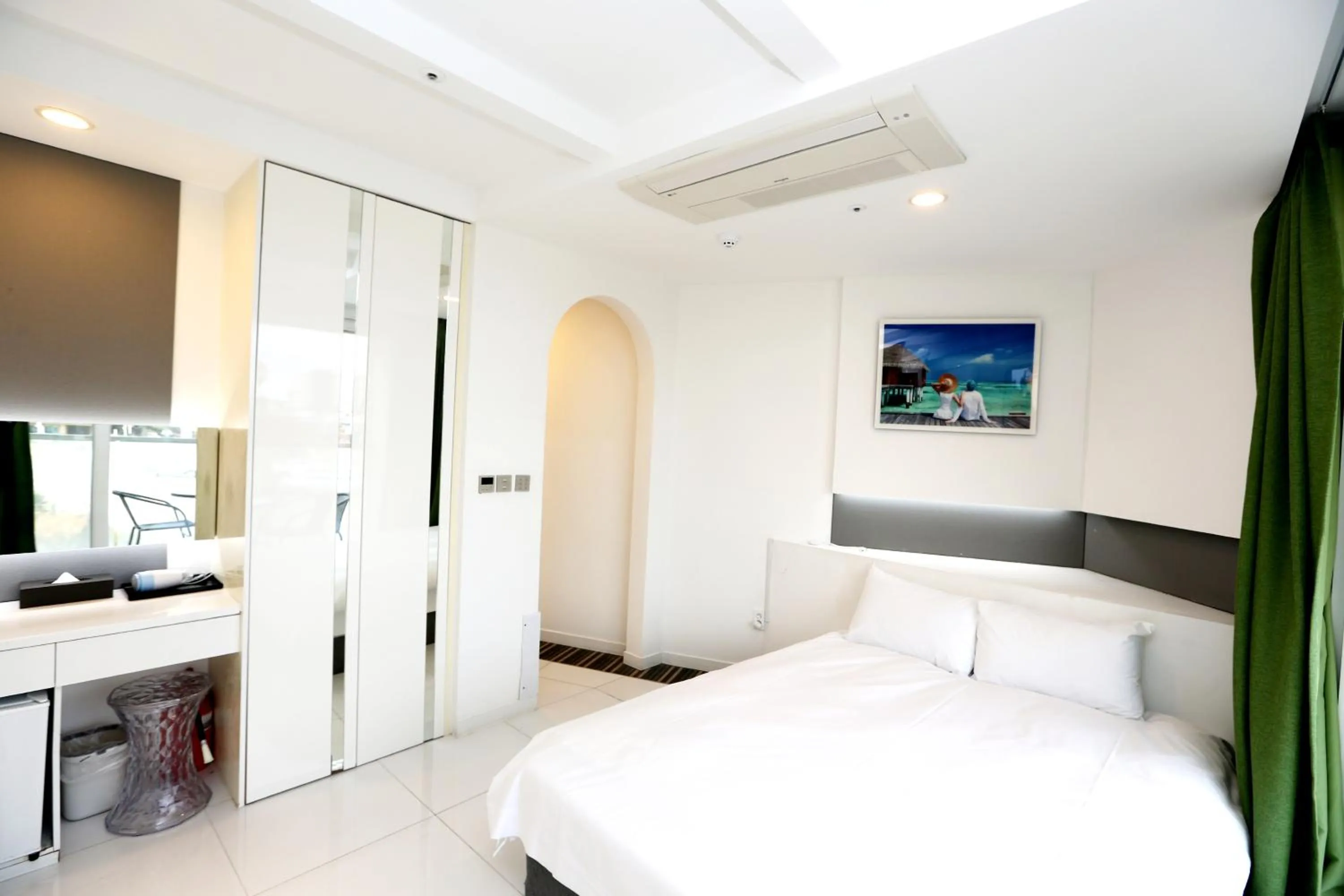 Bedroom, Bed in Hamdeok Beach Stay Jeju