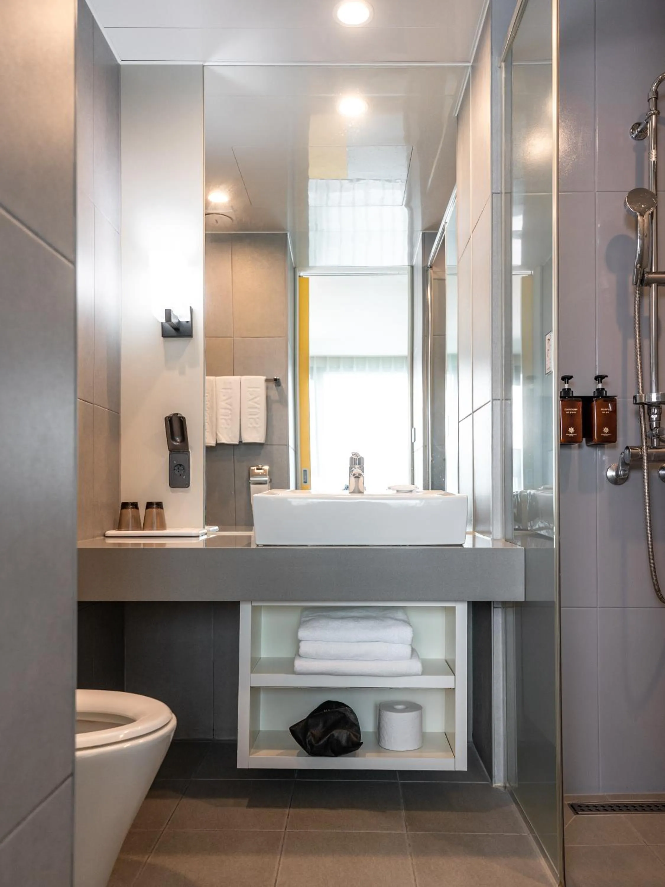 Seogwipo Hills Hotel