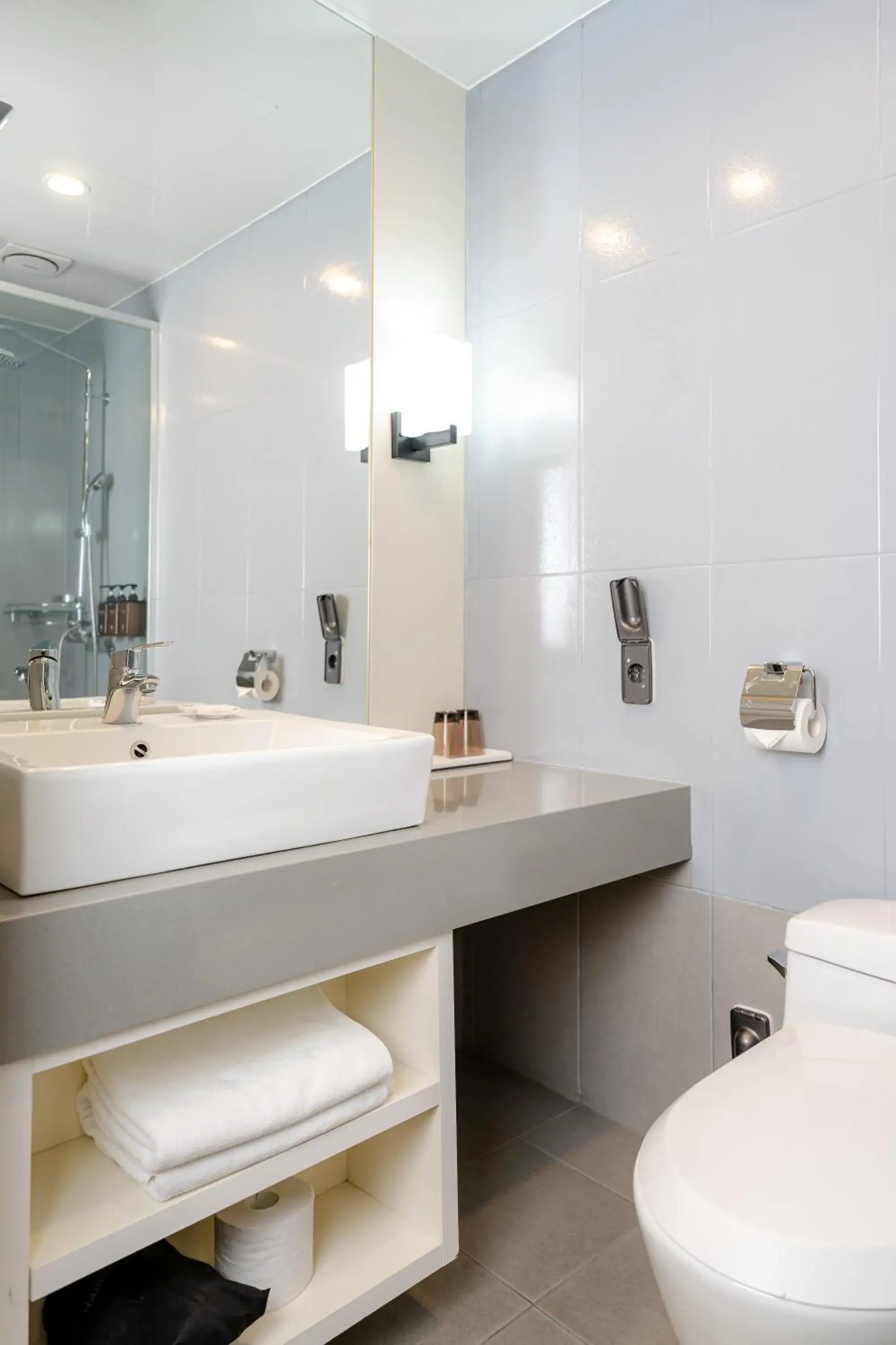 Standard Twin Room in Seogwipo Hills Hotel Standard Twin Room in Seogwipo Hills Hotel