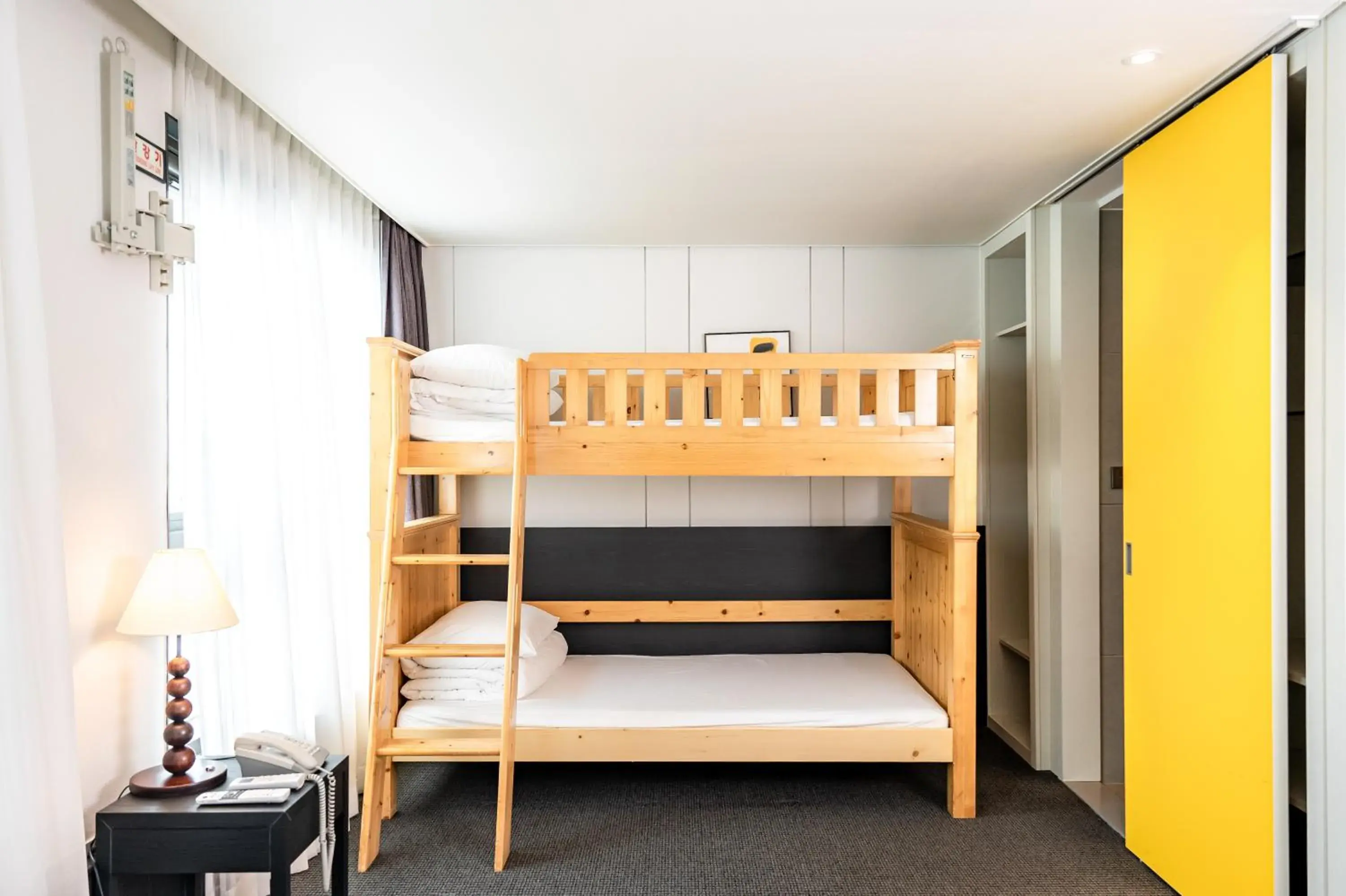 Bed in Seogwipo Hills Hotel Bed in Seogwipo Hills Hotel