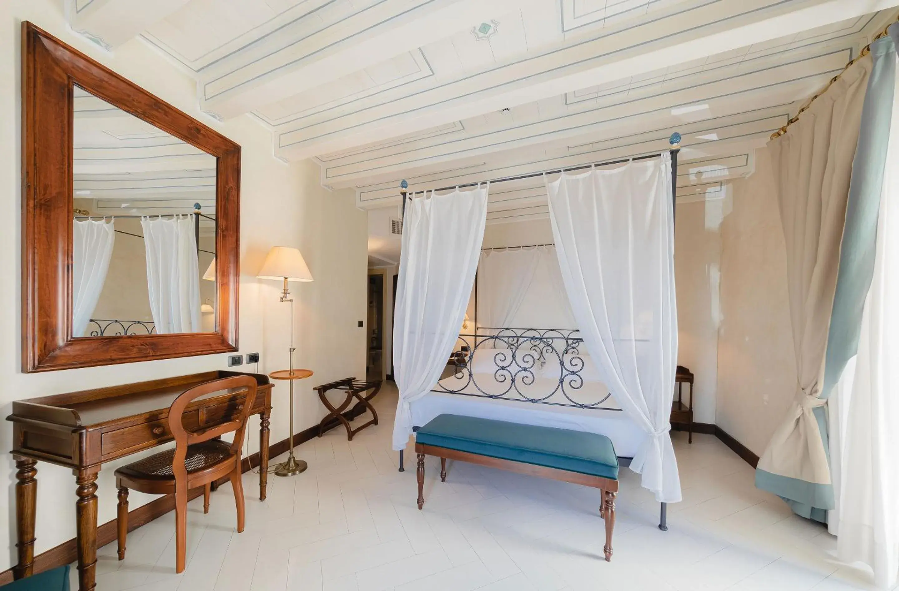 Classic Double or Twin Room with Sea View in Algilà Ortigia Charme Hotel Classic Double or Twin Room with Sea View in Algilà Ortigia Charme Hotel