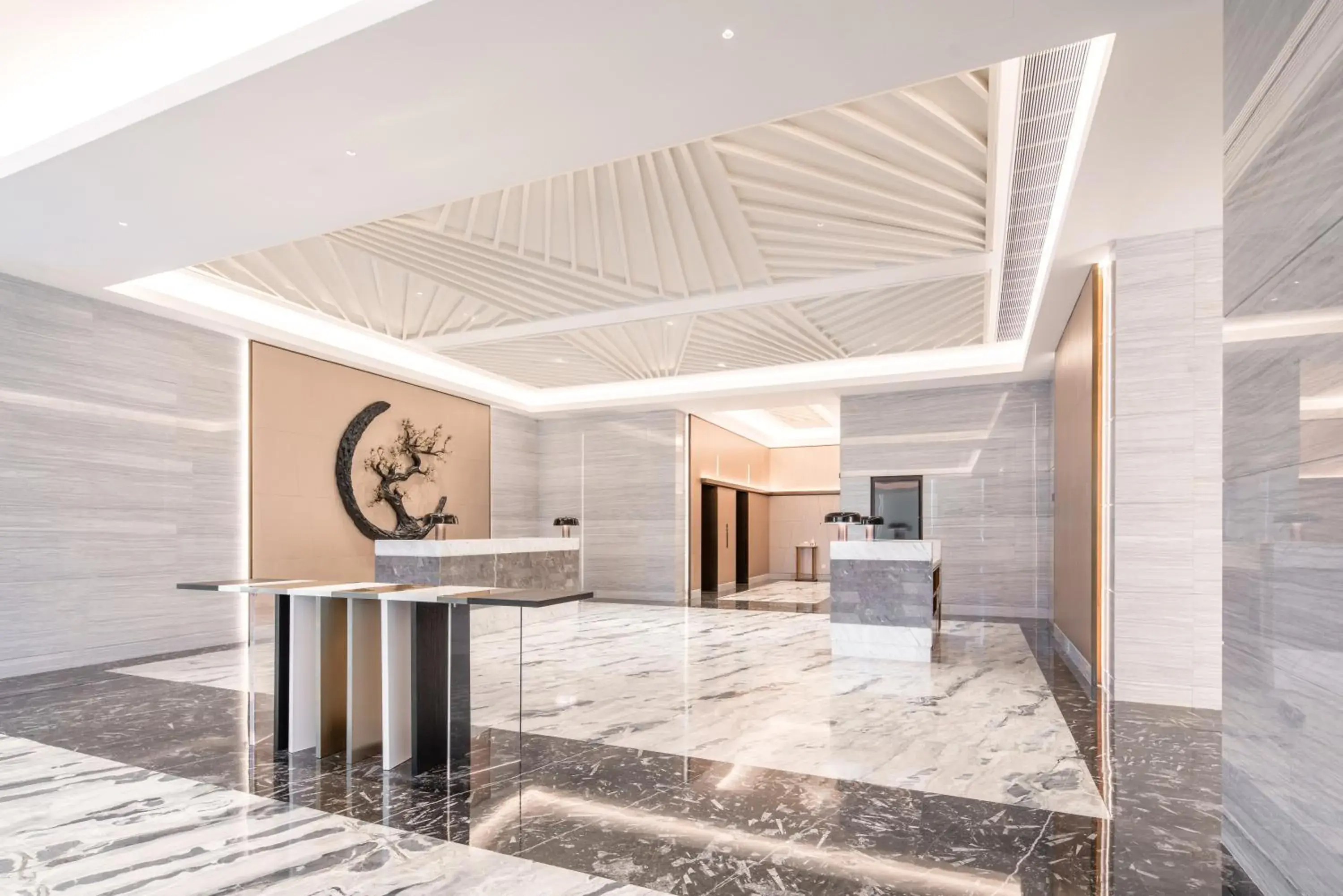 Lobby or reception in Oaks Chengdu at Cultural Heritage Park Lobby or reception in Oaks Chengdu at Cultural Heritage Park